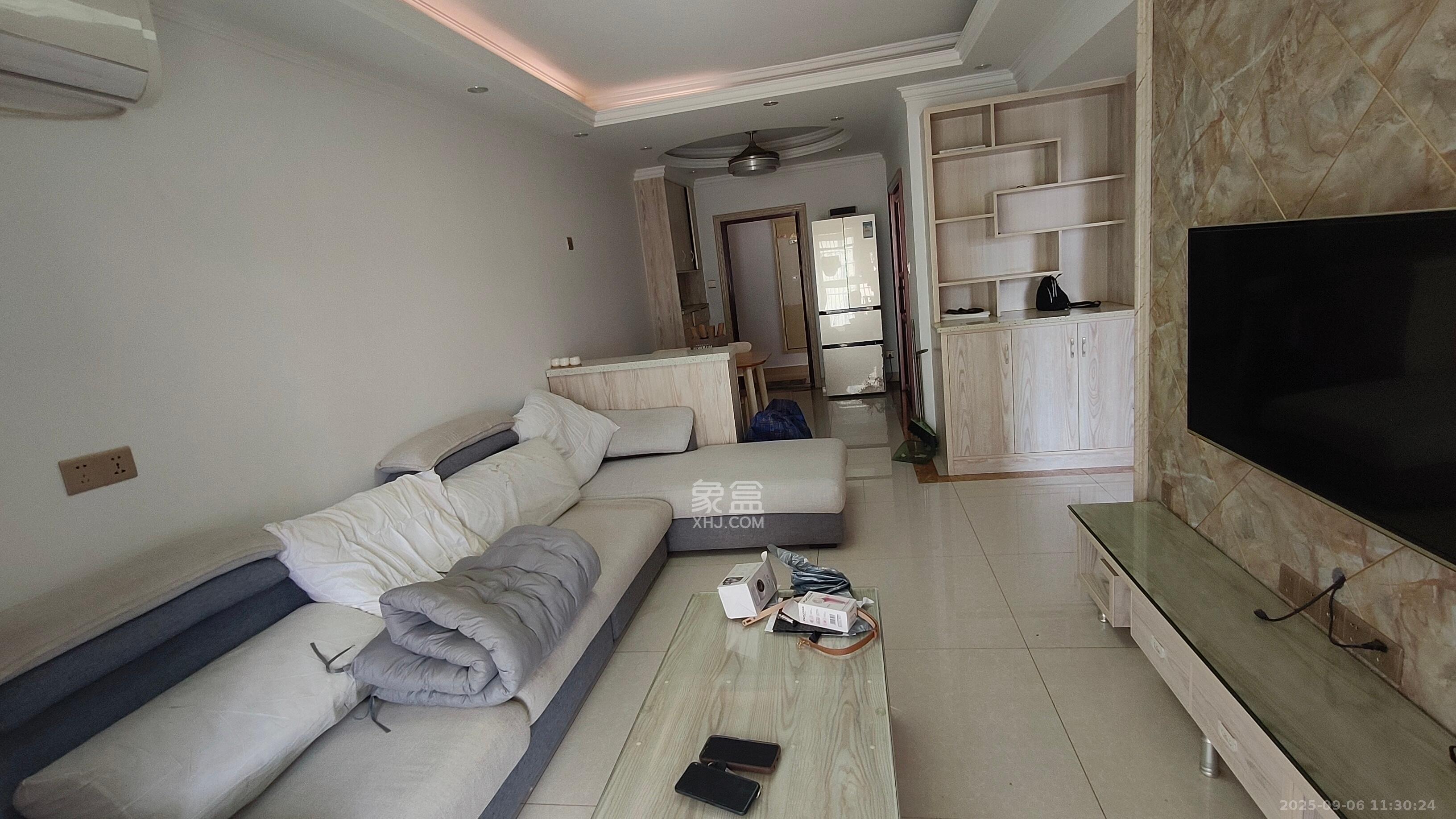 MOMA当代广场  3室2厅1卫    2200.0元/月 MOMA当代广场  3室2厅1卫    2200.0元/月