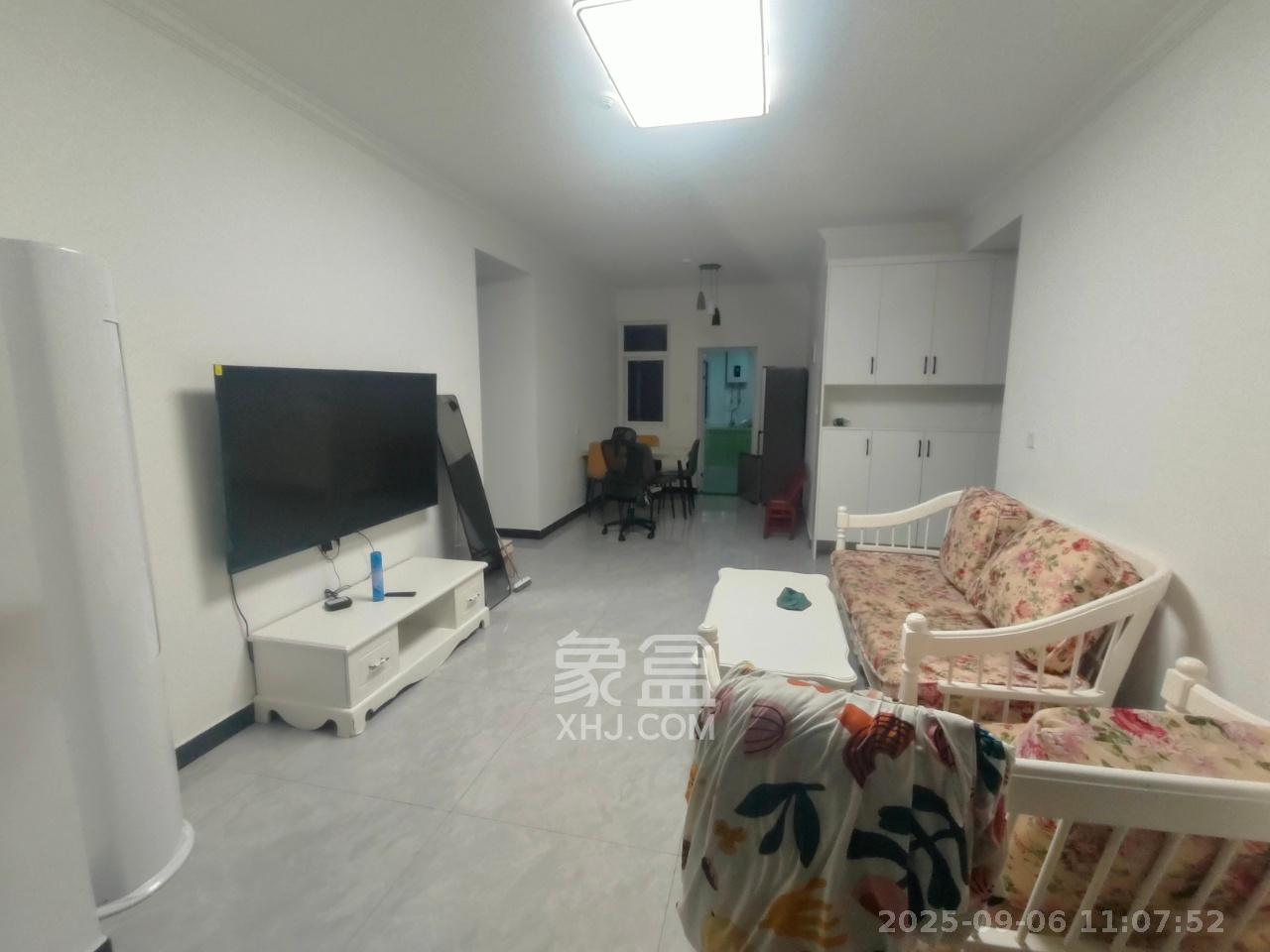 嘉荣苑  3室2厅1卫   3000.00元/月
