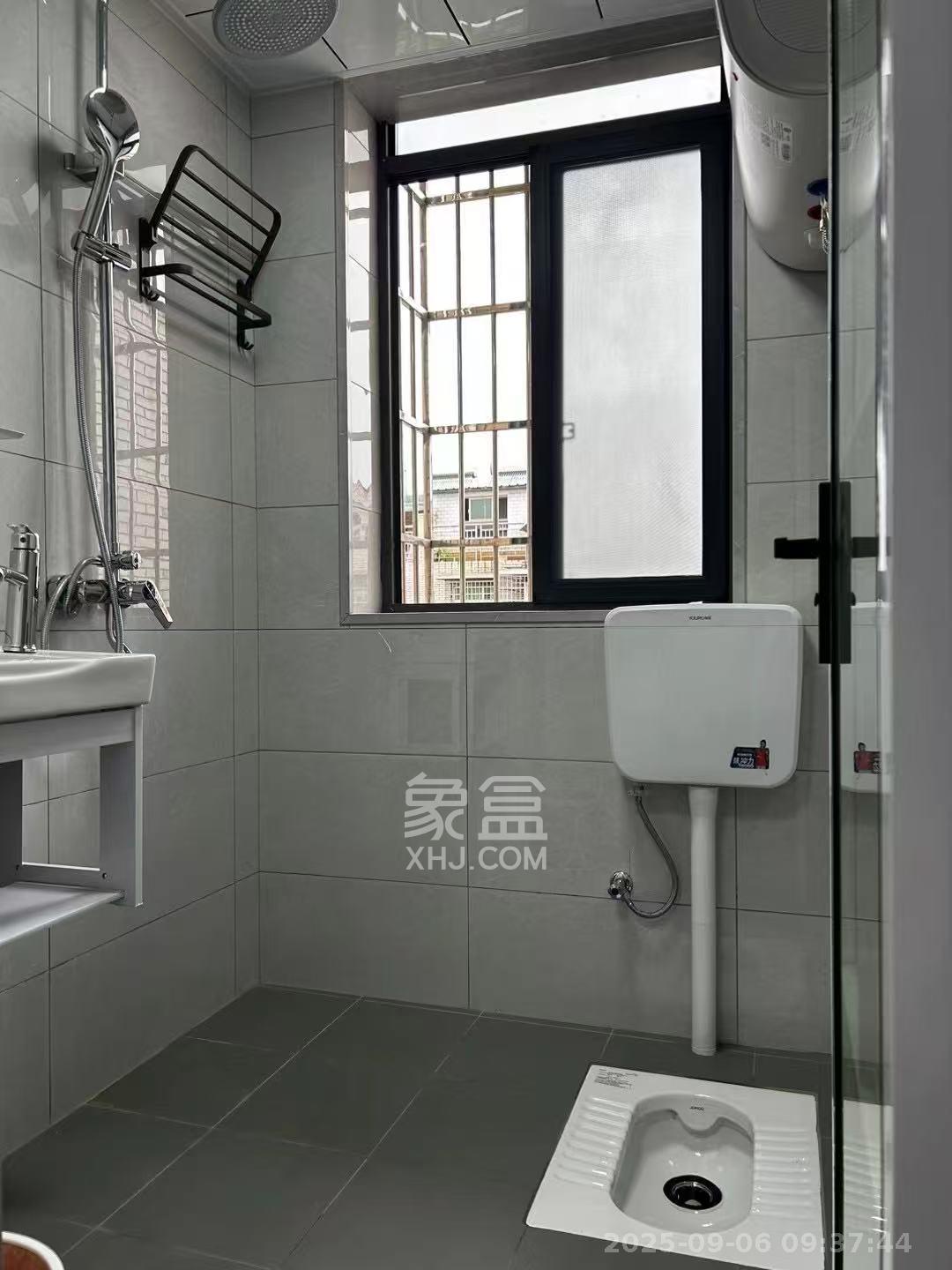 靳江小区  2室1厅1卫    1800.0元/月 靳江小区  2室1厅1卫    1800.0元/月室内图