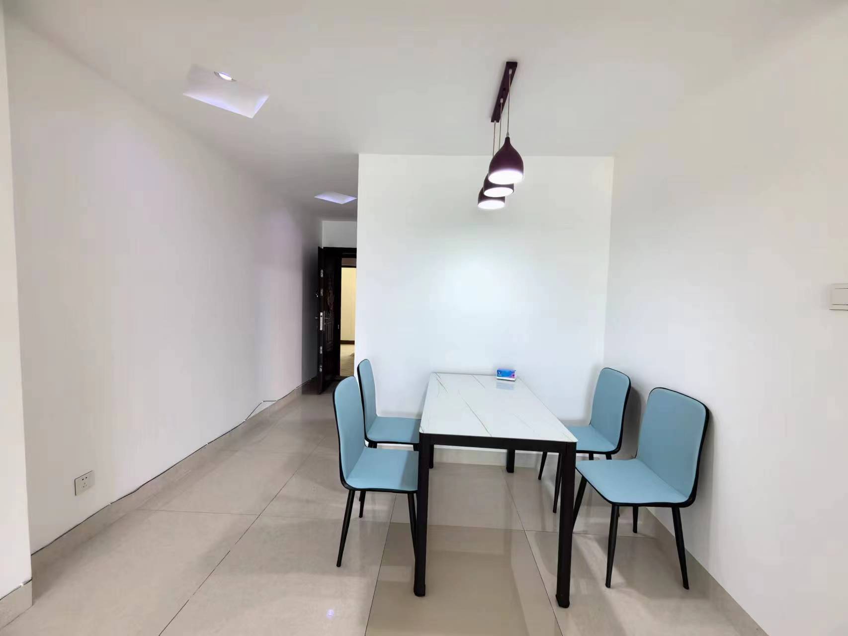 濠江花园 2室2厅1卫 2200.0元/月 濠江花园 2室2厅1卫 2200.0元/月室内图