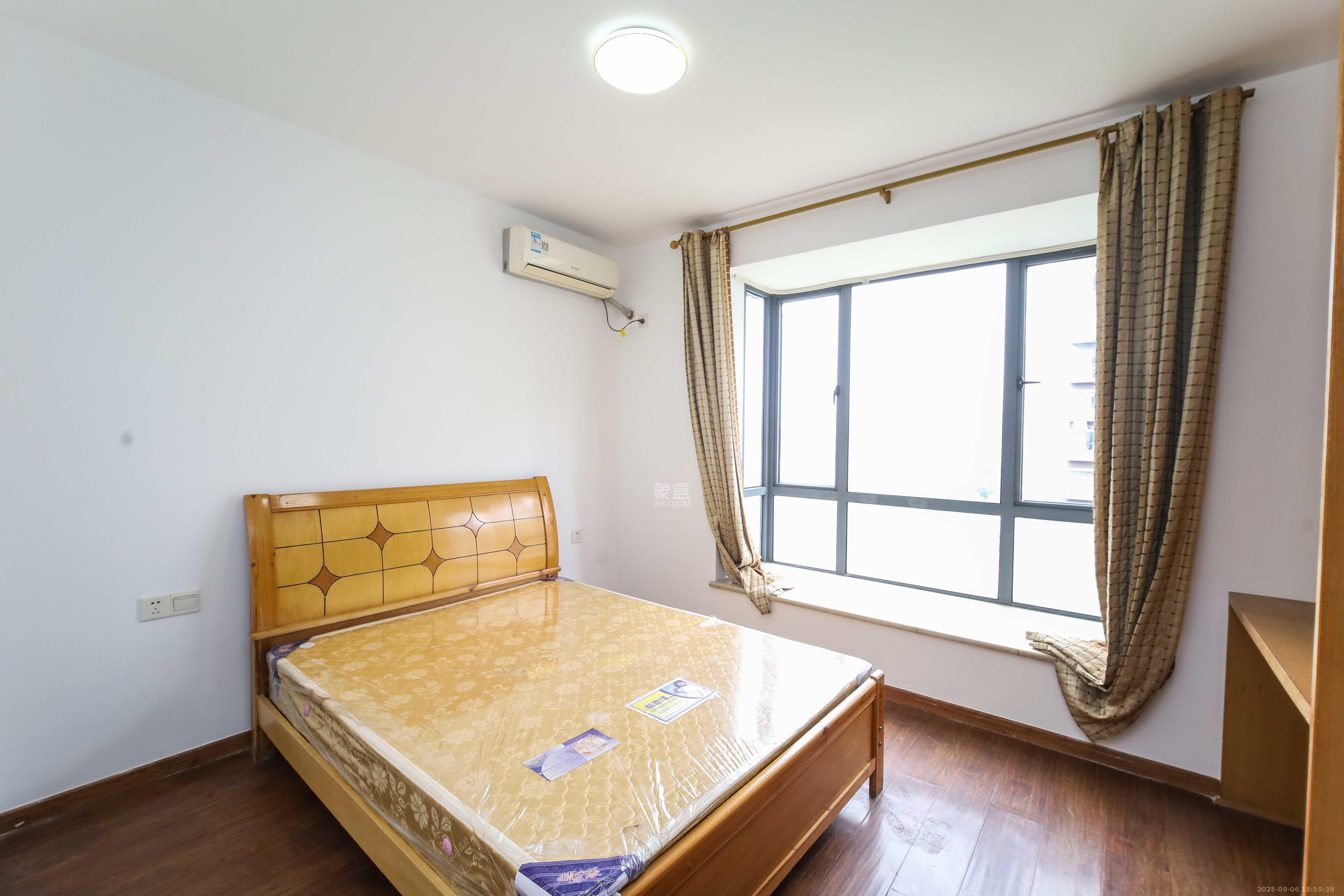 西子花苑 3室2厅1卫 116.0万 西子花苑 3室2厅1卫 116.0万卧室