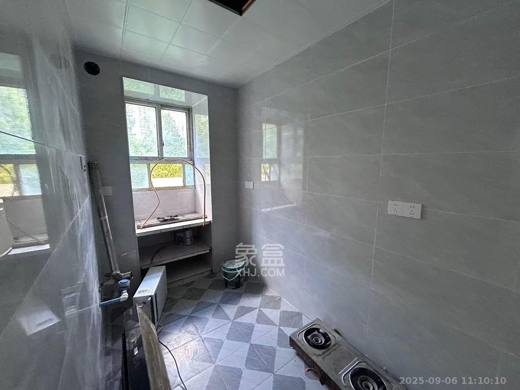 魏家坡 3室2厅1卫 1800.0元/月 魏家坡 3室2厅1卫 1800.0元/月室内图