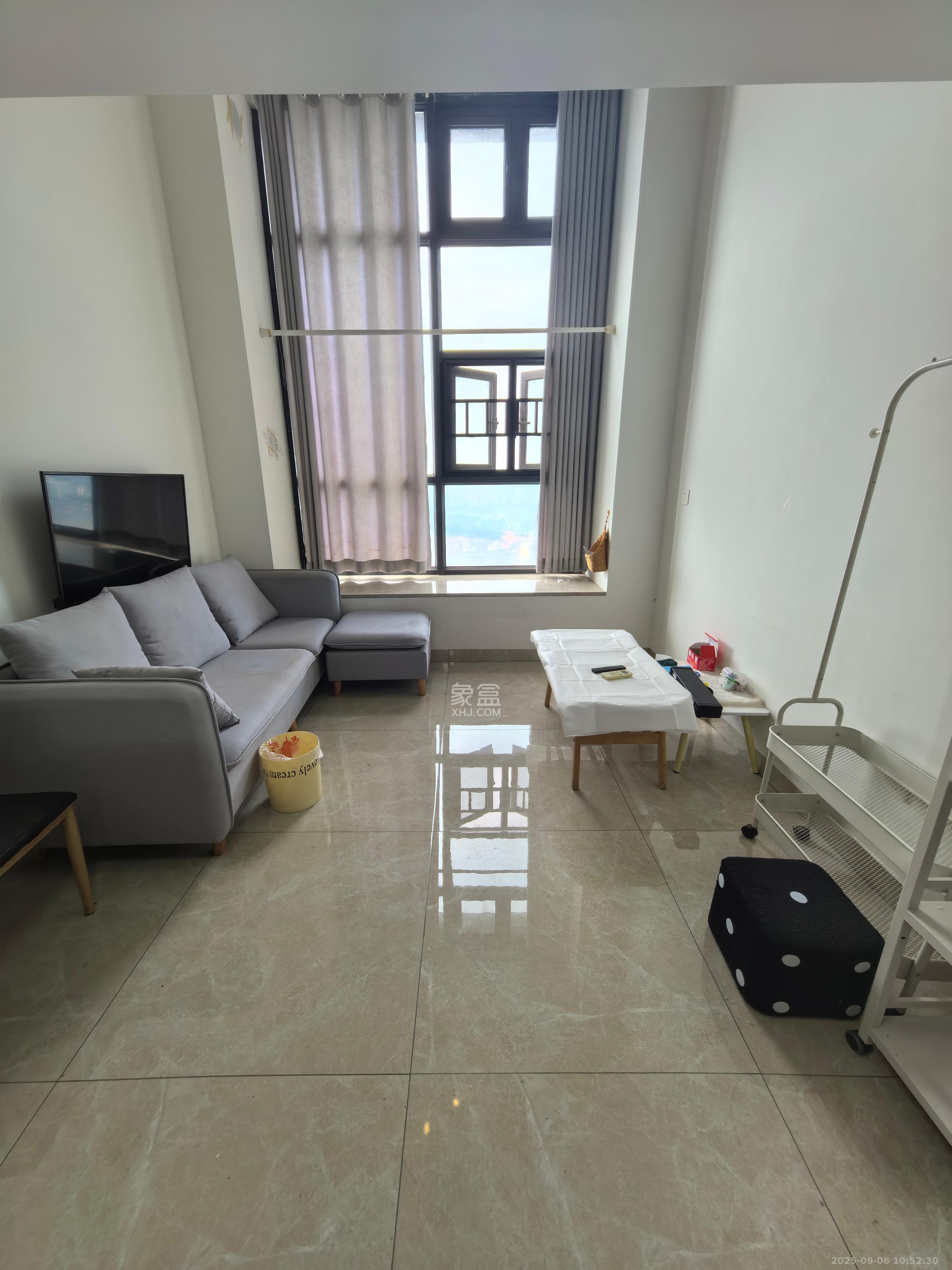 弘坤云寓 1室1厅1卫 2000.0元/月 弘坤云寓 1室1厅1卫 2000.0元/月室内图