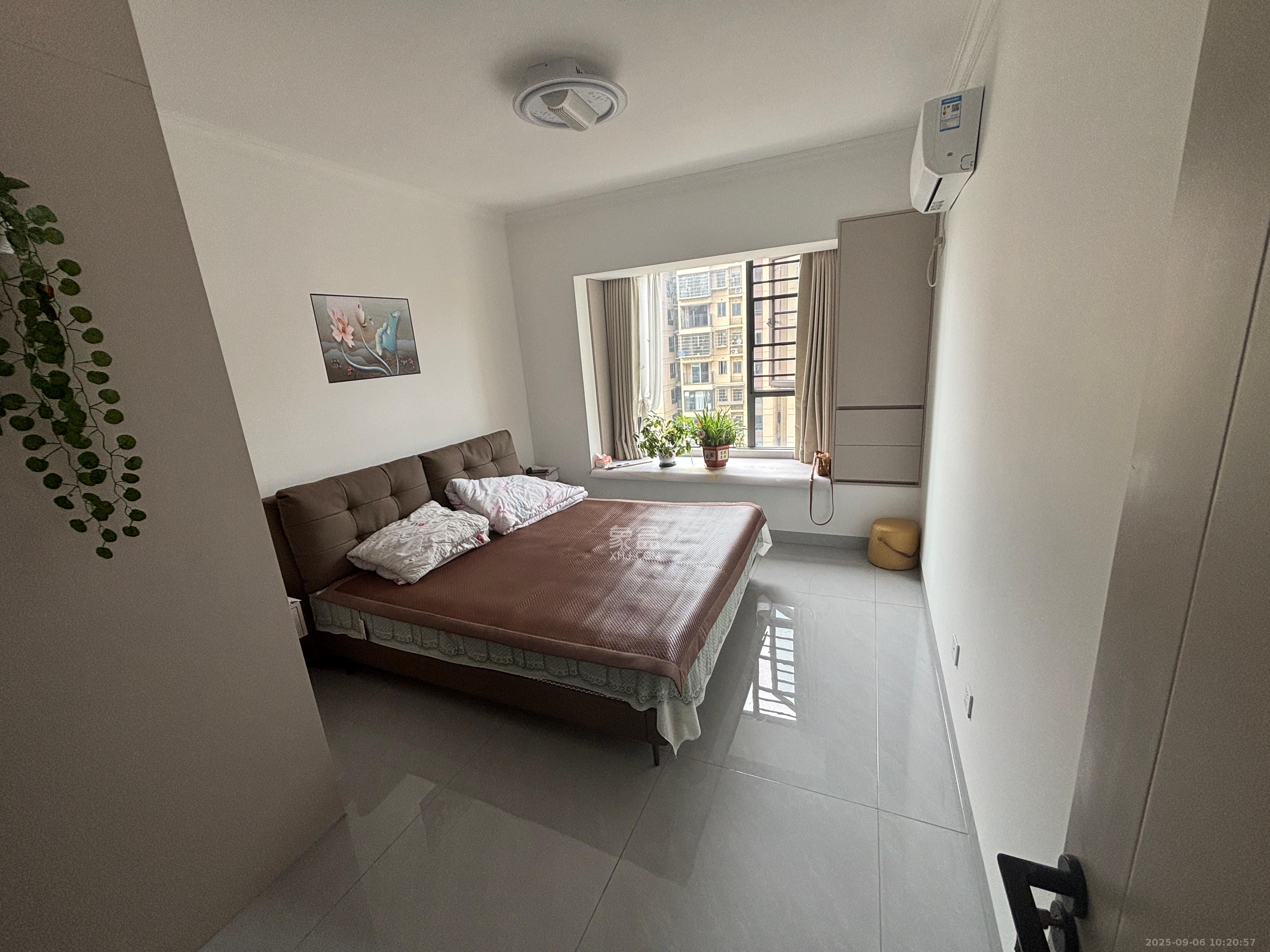 桥头家园三期  3室1厅2卫    2400.0元/月室内图