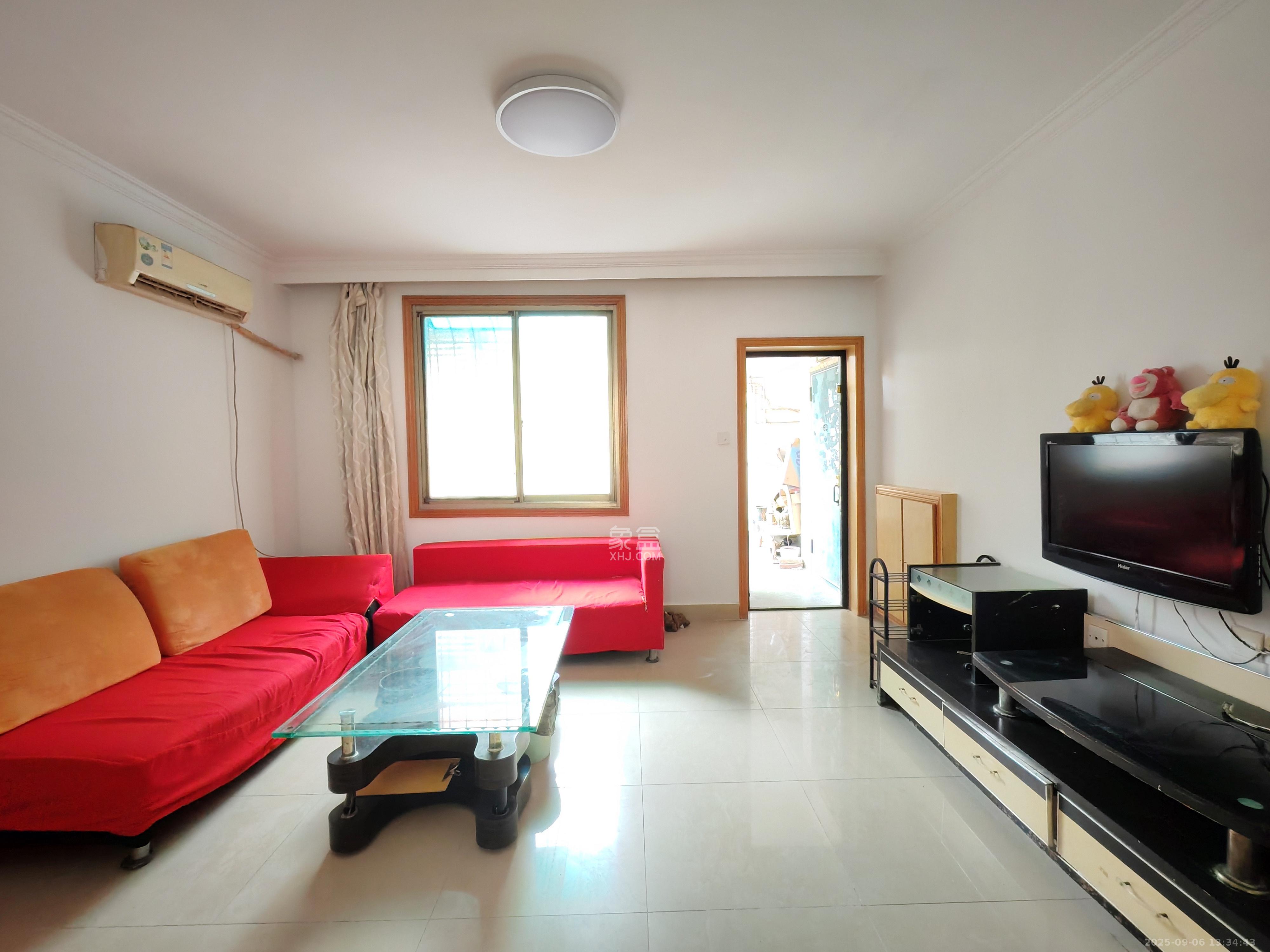 市直属机关宿舍 3室2厅1卫 1500.0元/月 市直属机关宿舍 3室2厅1卫 1500.0元/月室内图