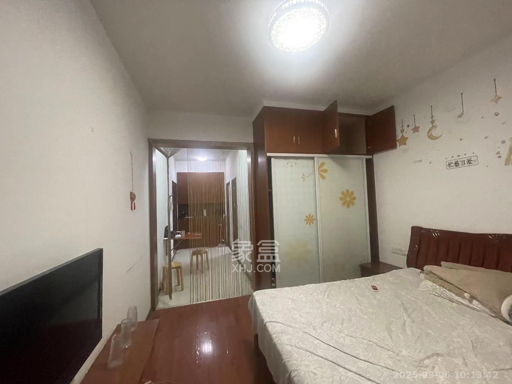 高升金典  1室1厅1卫    1550.0元/月室内图