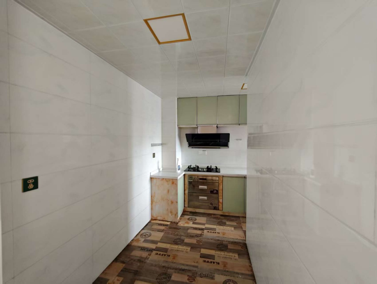 雄森国际 2室2厅1卫 28.0万 雄森国际 2室2厅1卫 28.0万客厅