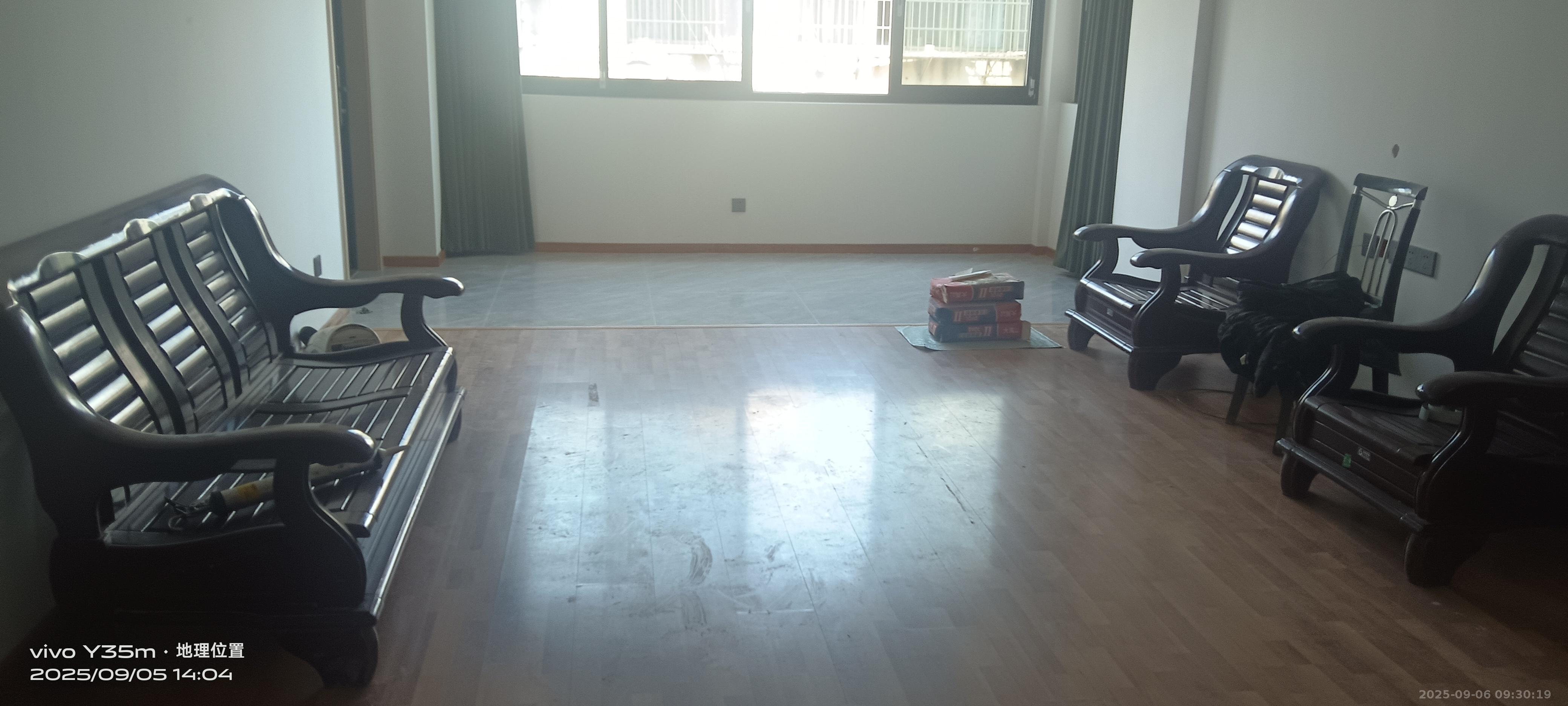 长沙市税务局四分局宿舍 3室2厅1卫 2800.0元/月 长沙市税务局四分局宿舍 3室2厅1卫 2800.0元/月室内图