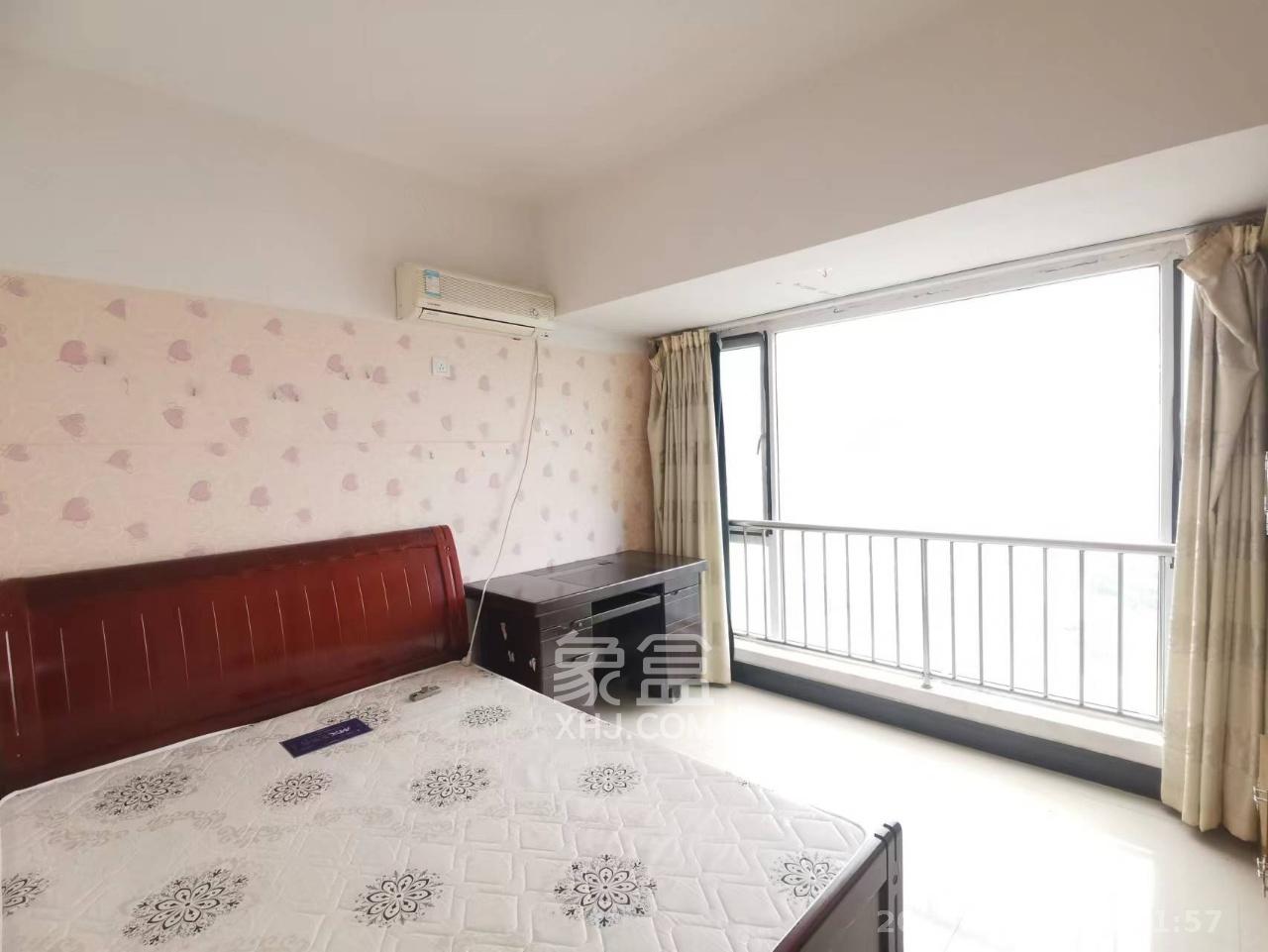 香麓丽舍  2室1厅1卫   1800.00元/月室内图