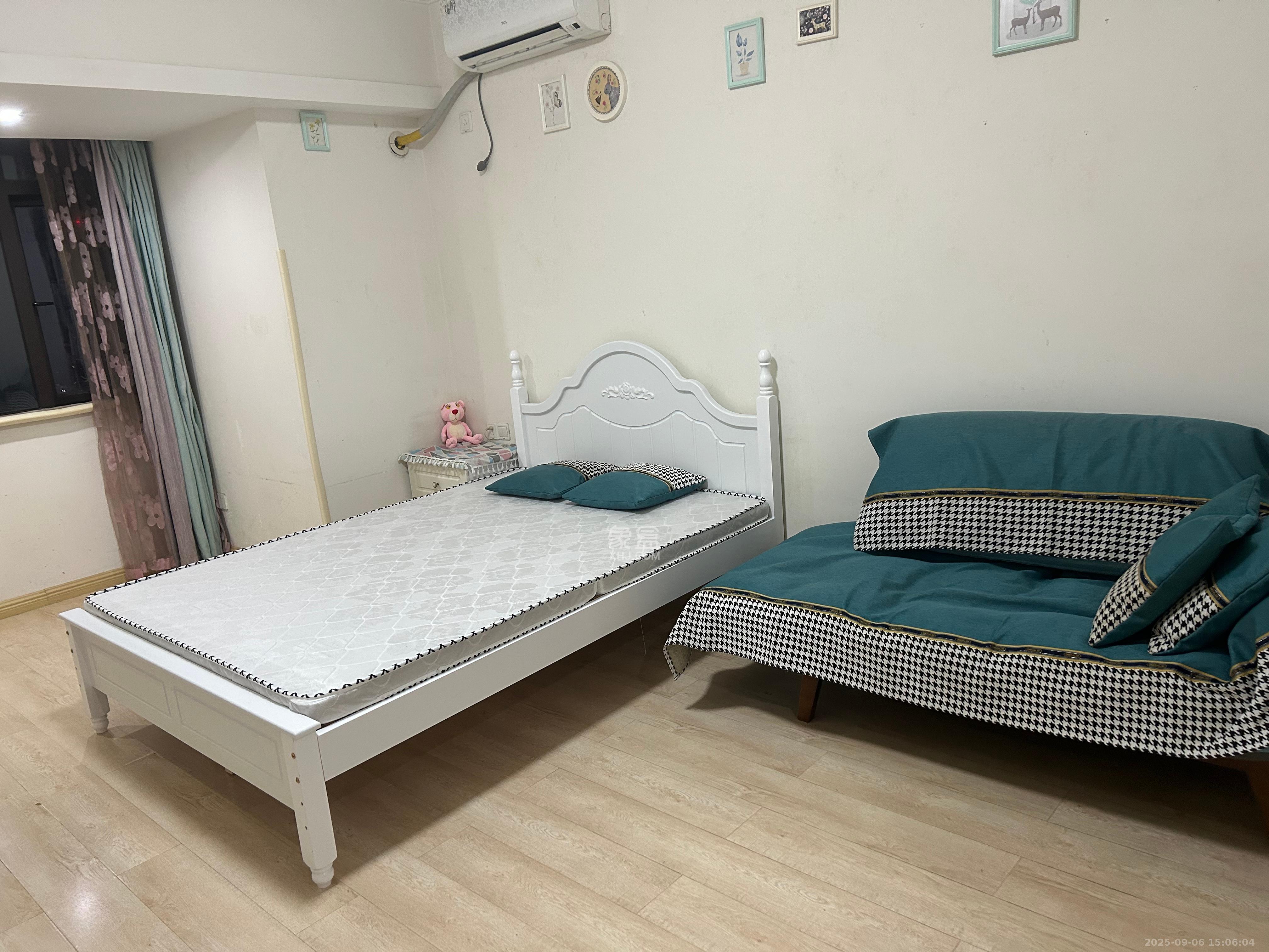 五江天街北区 1室1厅1卫 1300.0元/月 五江天街北区 1室1厅1卫 1300.0元/月室内图