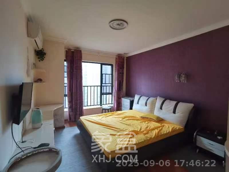 三一街区  2室2厅2卫   1900.00元/月室内图