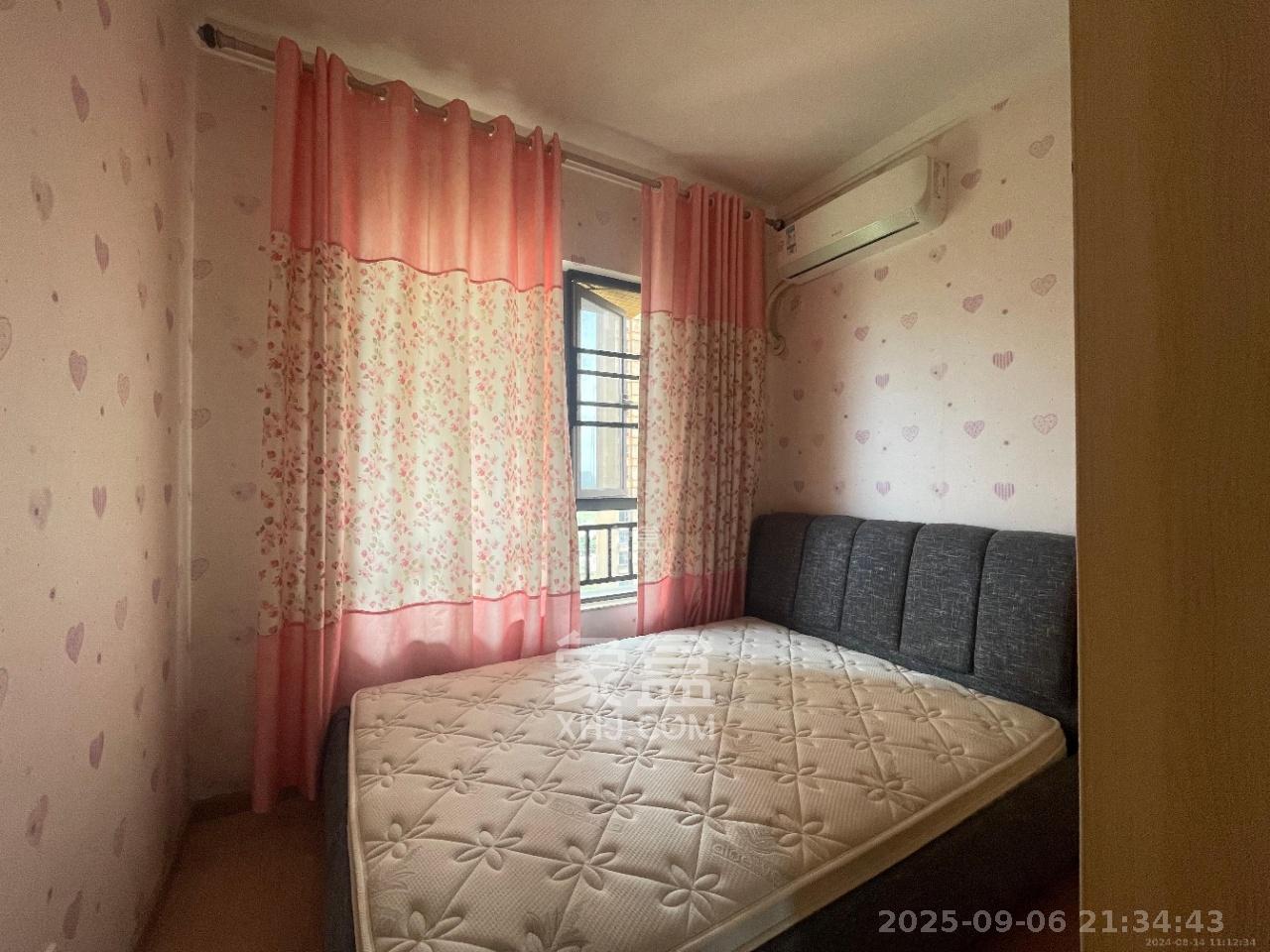 珠江郦城薰衣道  3室2厅1卫    2300.0元/月室内图