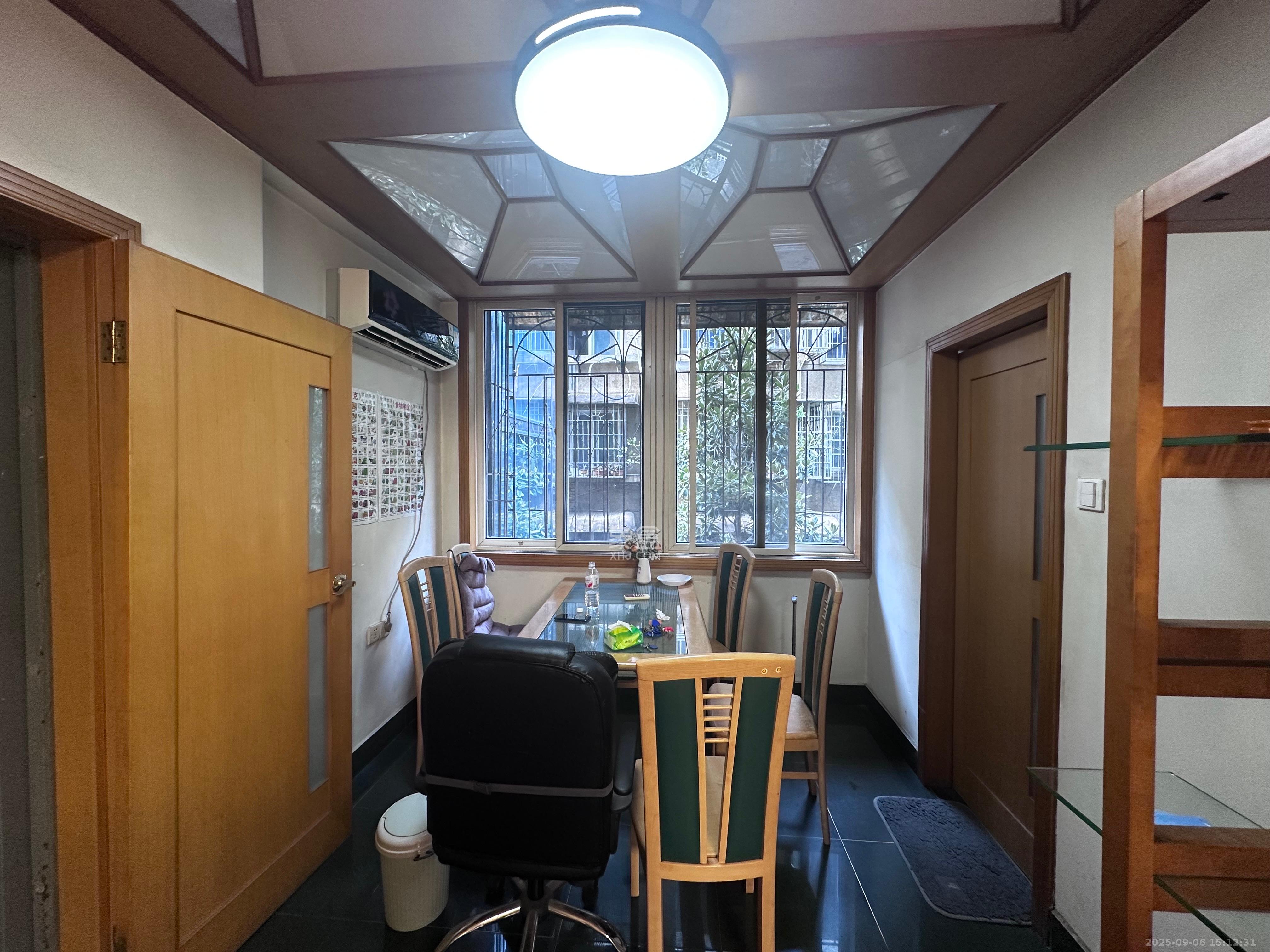 省旅游局宿舍 2室2厅2卫 1808.0元/月 省旅游局宿舍 2室2厅2卫 1808.0元/月室内图