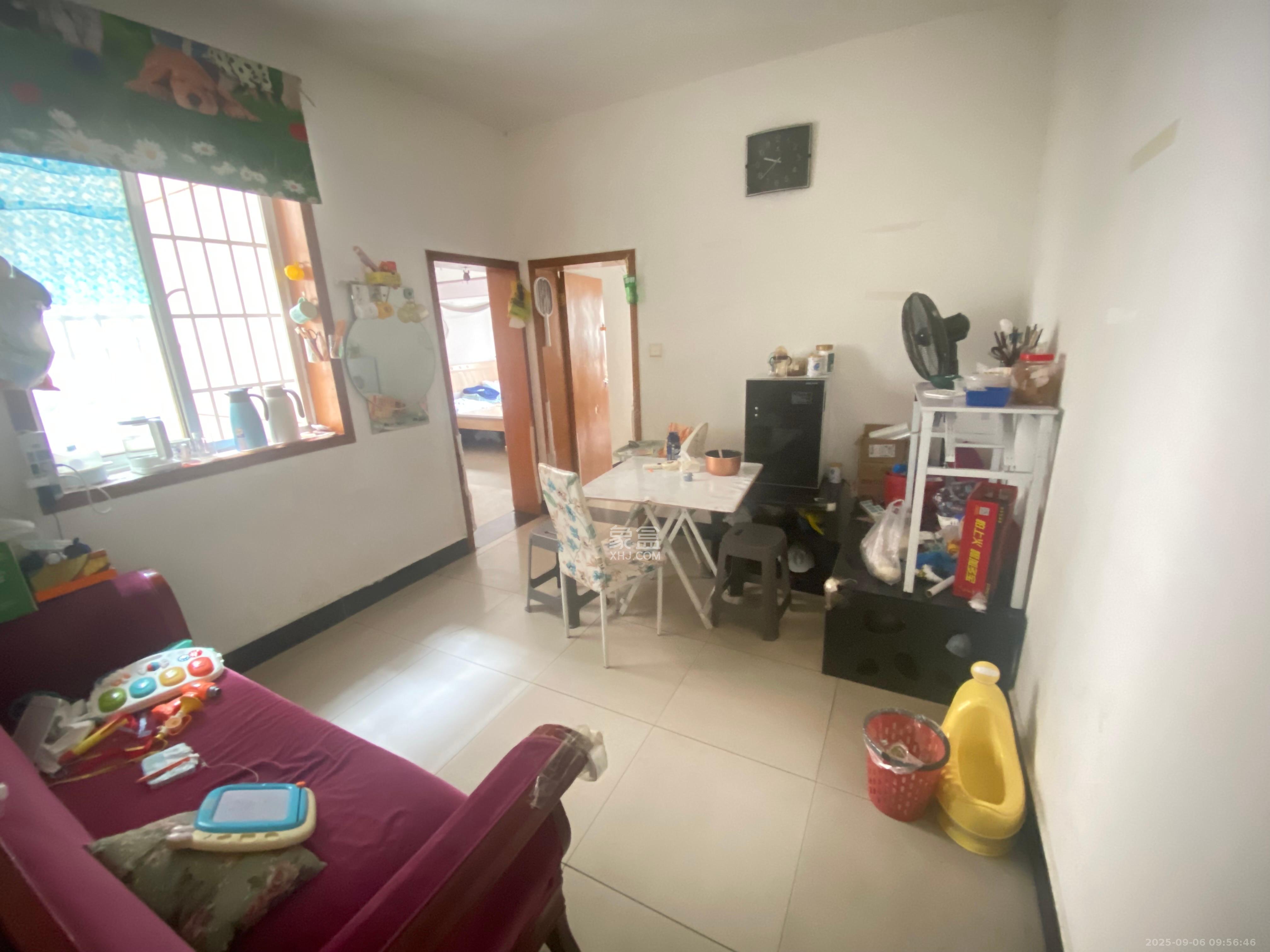 荣安宿舍 2室1厅1卫 1600.0元/月 荣安宿舍 2室1厅1卫 1600.0元/月室内图