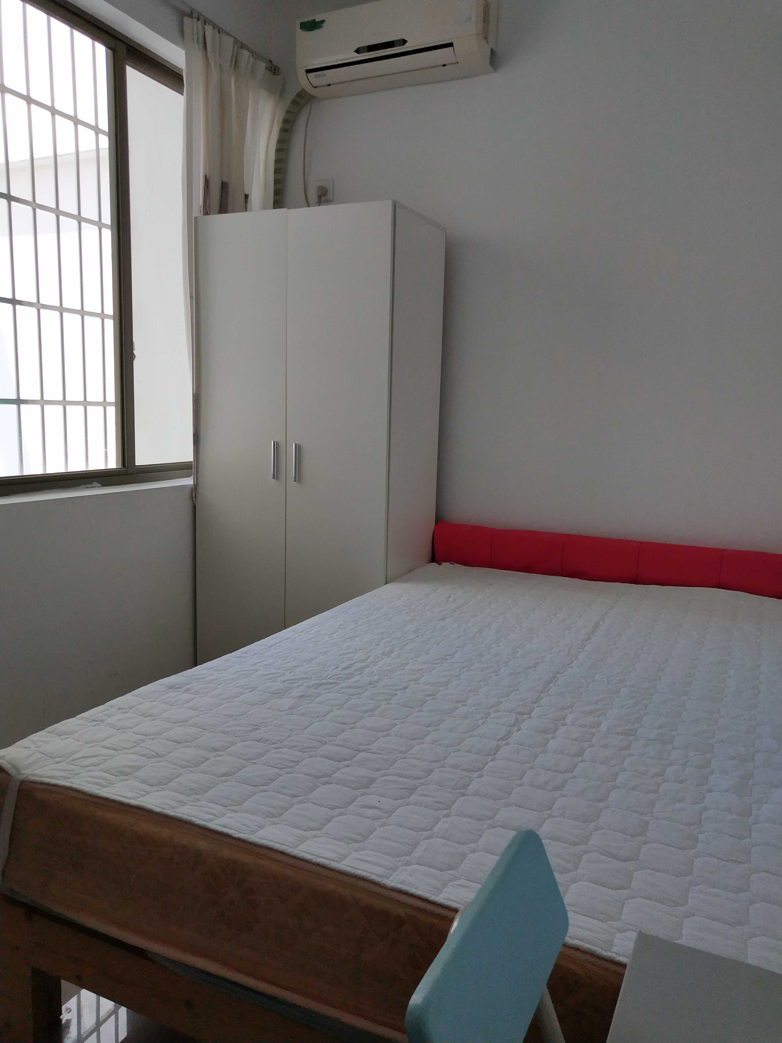 南海花园  2室2厅1卫    2200.0元/月 南海花园  2室2厅1卫    2200.0元/月室内图