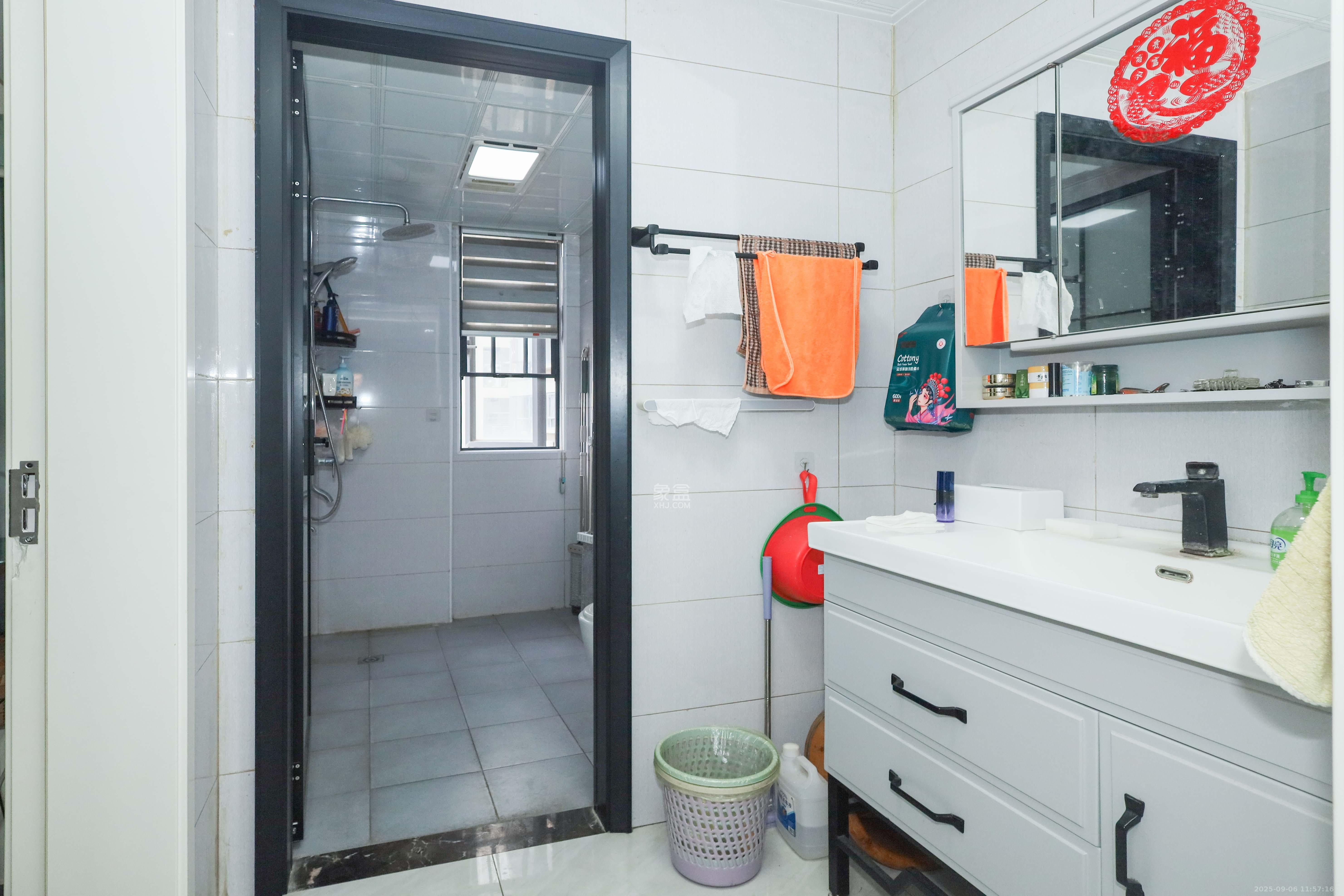 好莱城(弘德西街) 4室2厅2卫 135.0万 好莱城(弘德西街) 4室2厅2卫 135.0万卫生间