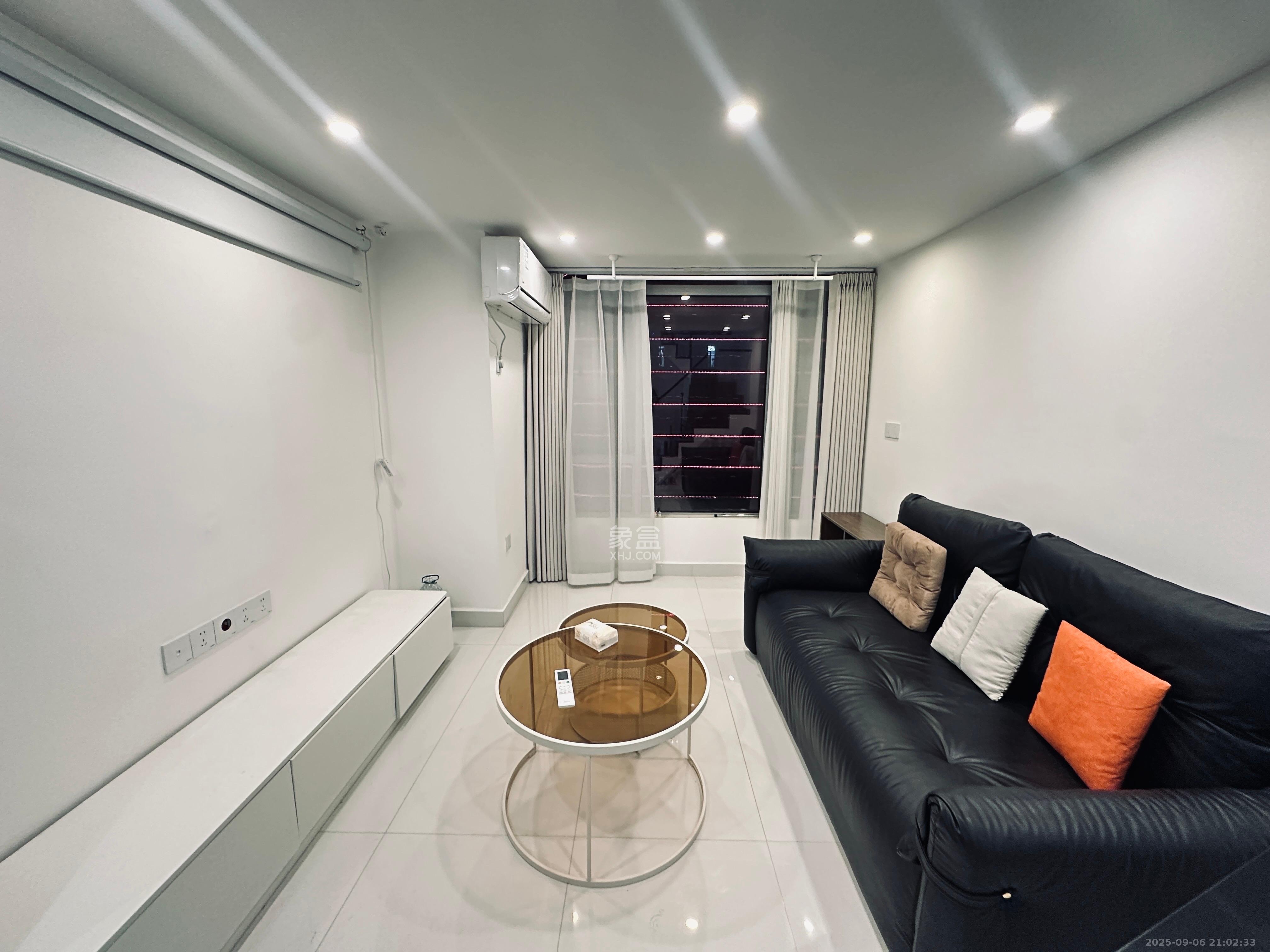 保利天禧EF区  2室2厅1卫    2800.0元/月 保利天禧EF区  2室2厅1卫    2800.0元/月室内图