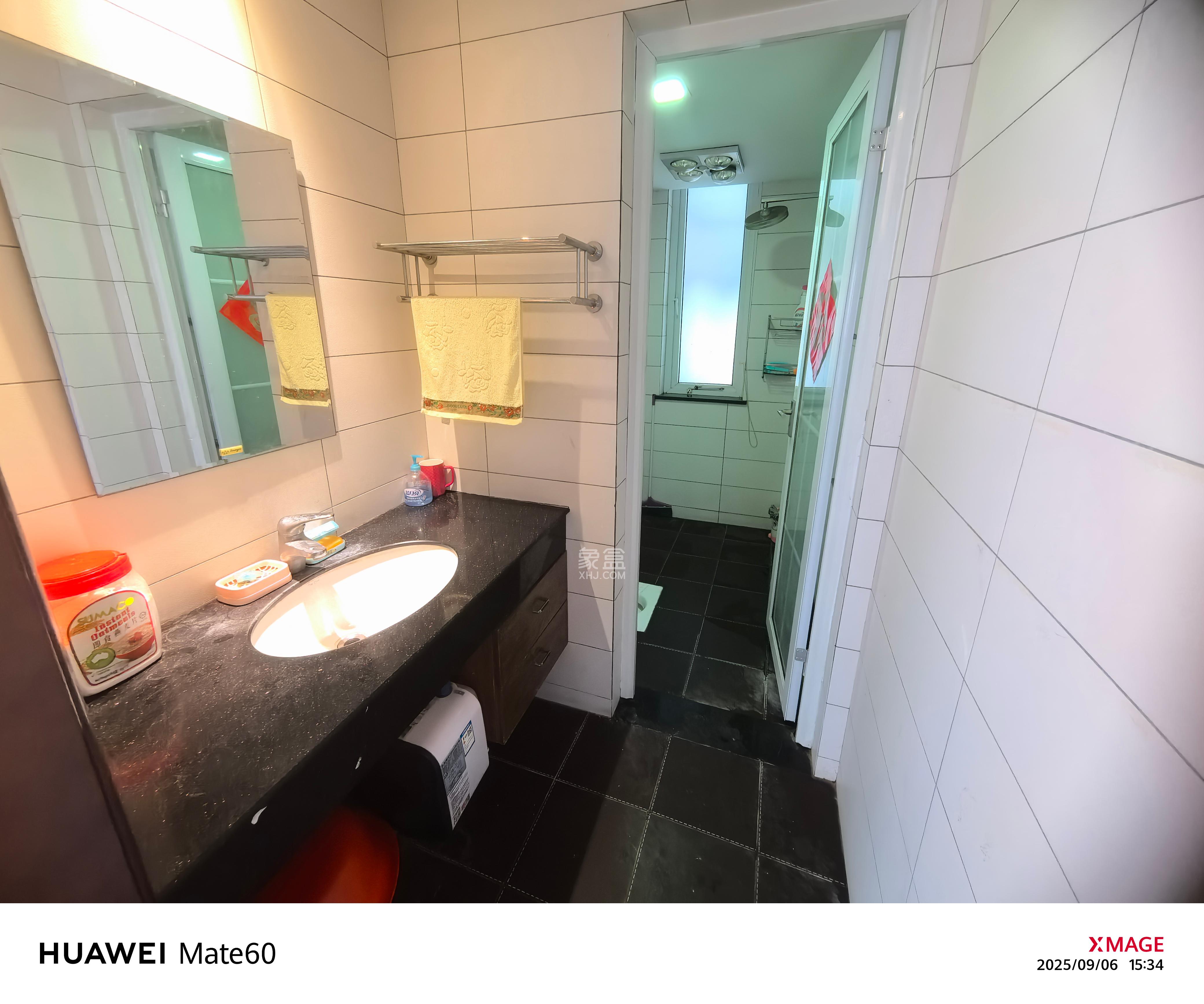 岳麓现代城  3室2厅2卫    3800.0元/月 岳麓现代城  3室2厅2卫    3800.0元/月室内图