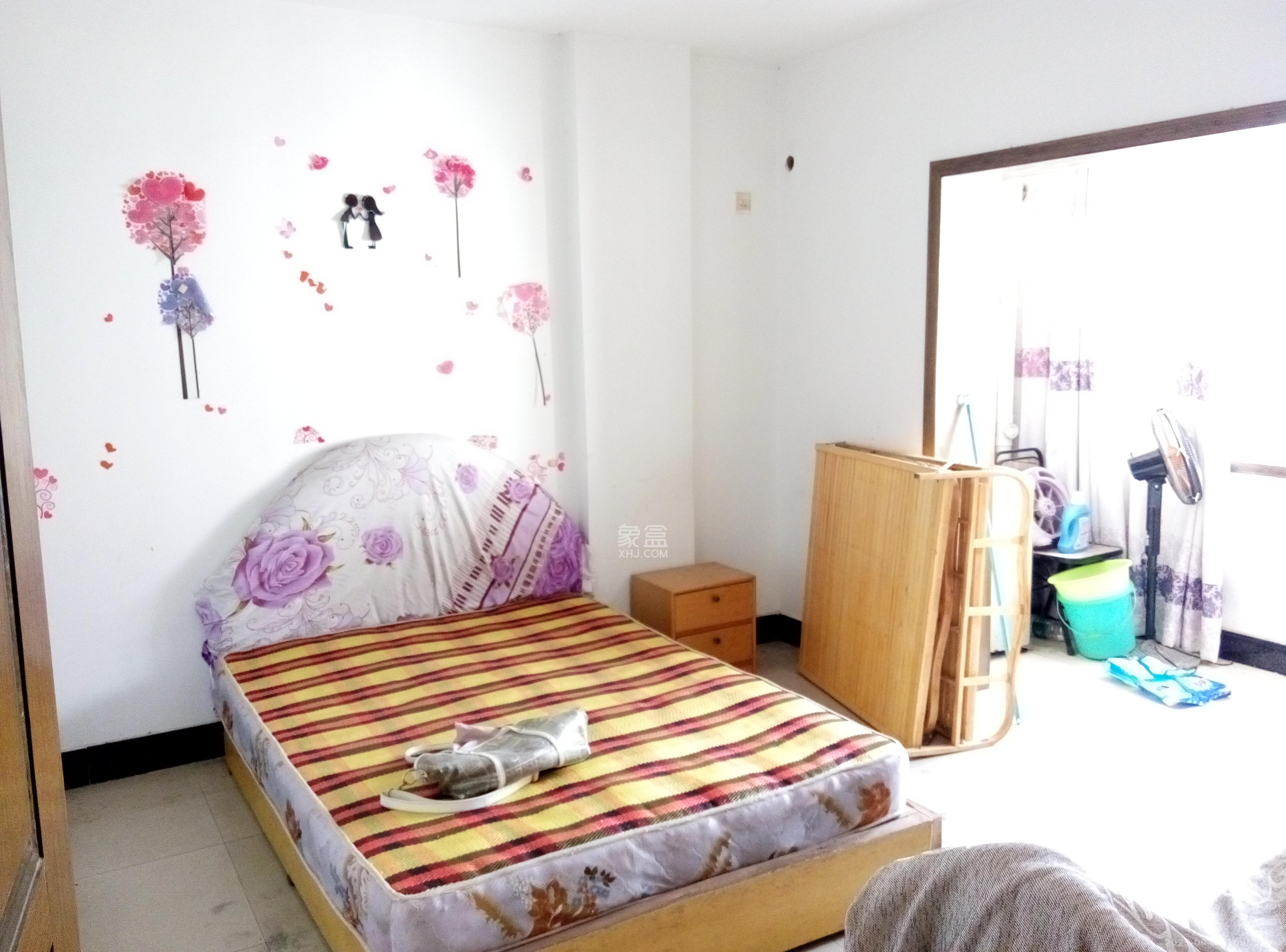 泰禹公馆  3室2厅1卫    2000.0元/月 泰禹公馆  3室2厅1卫    2000.0元/月室内图