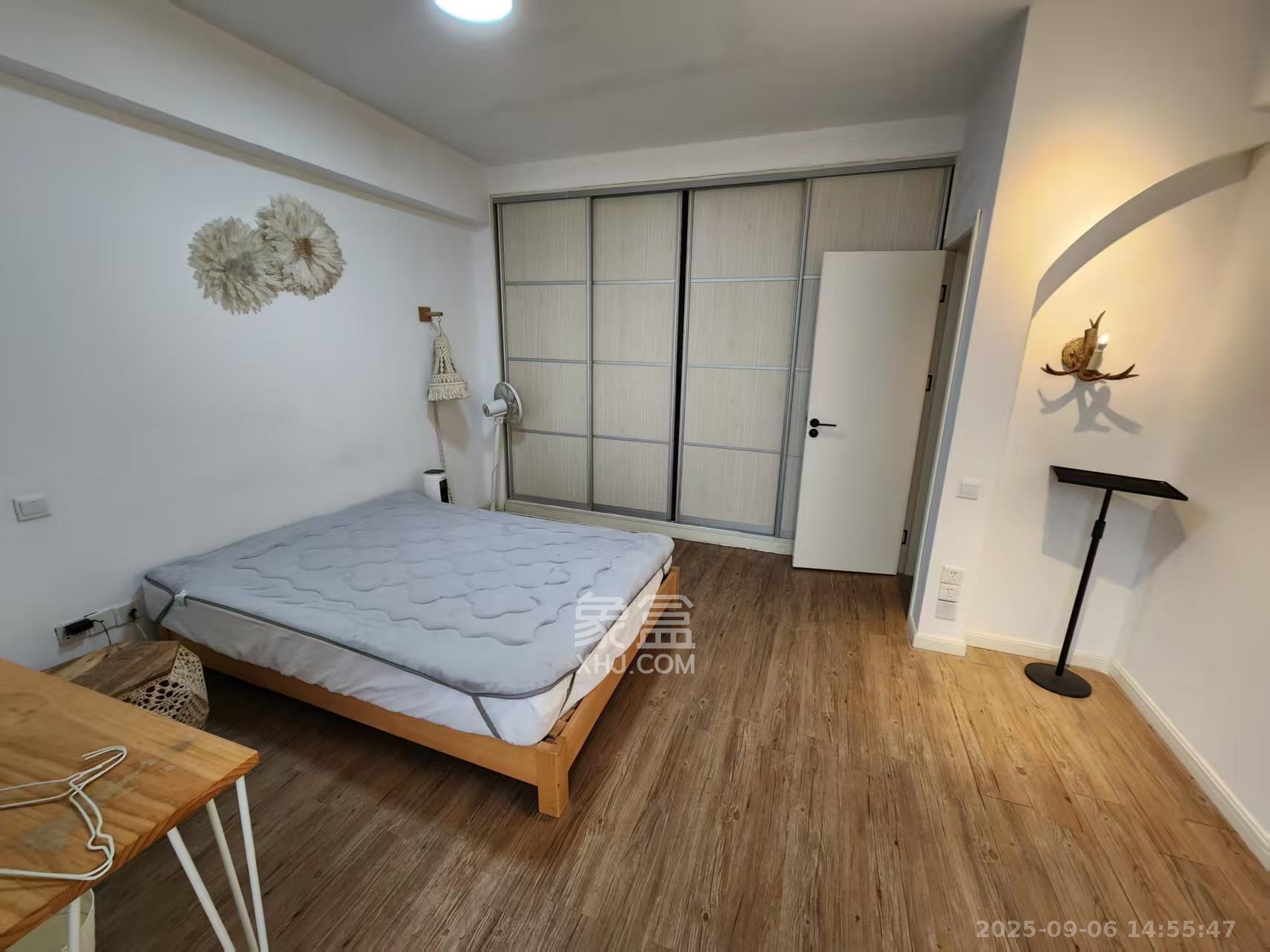 英尚国际  2室2厅1卫    2800.0元/月室内图