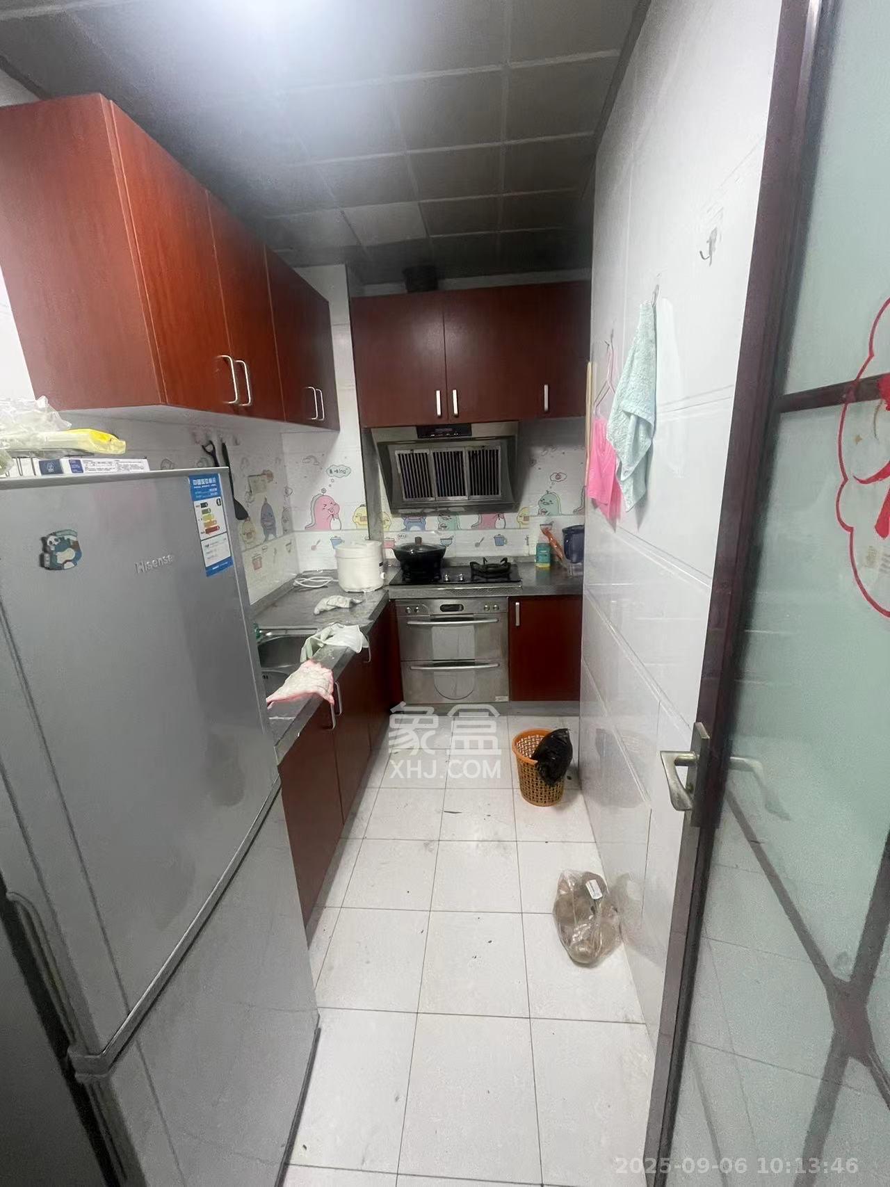 高升金典 1室1厅1卫 1550.0元/月 高升金典 1室1厅1卫 1550.0元/月室内图