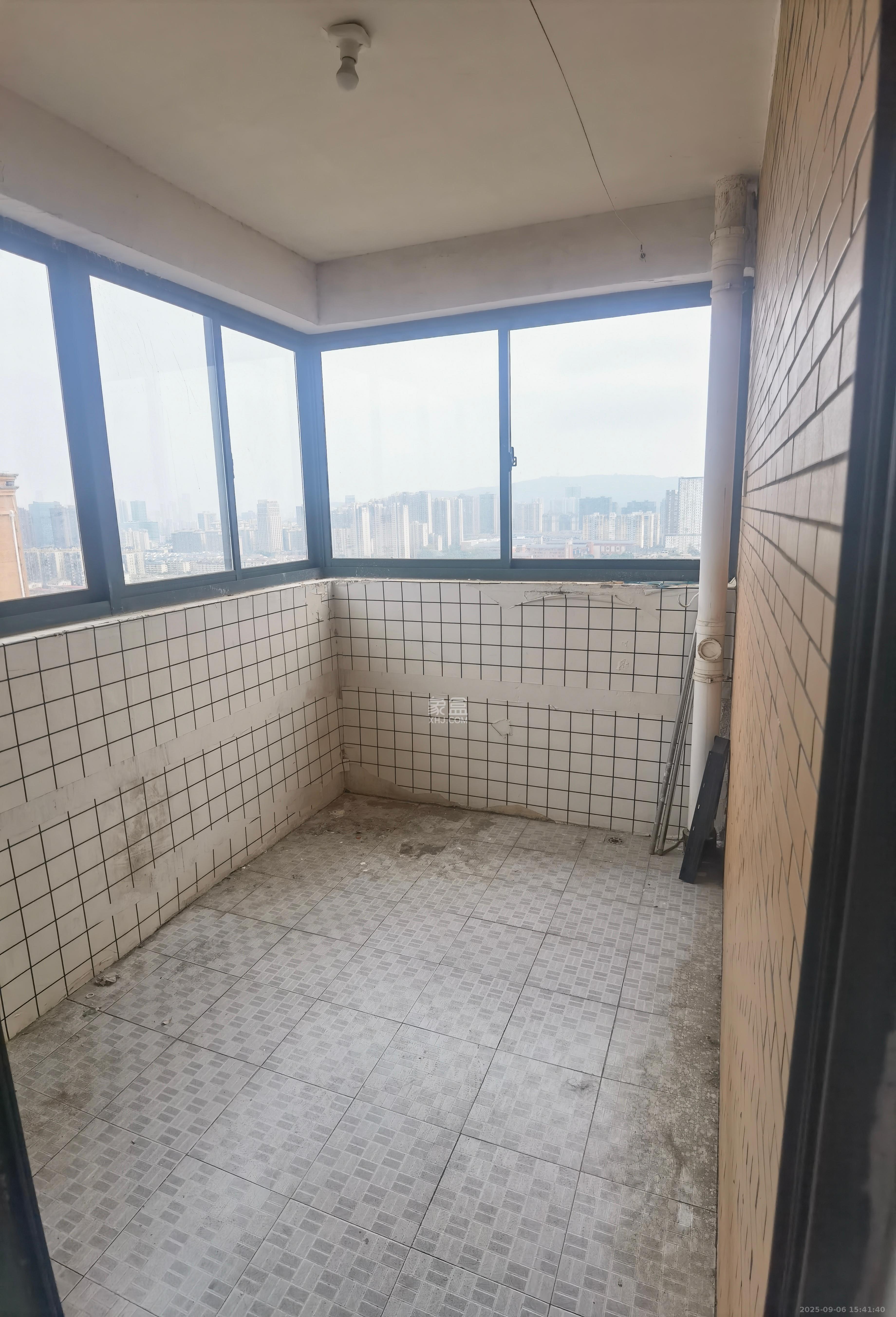 诚兴园  2室2厅1卫   1500.00元/月室内图