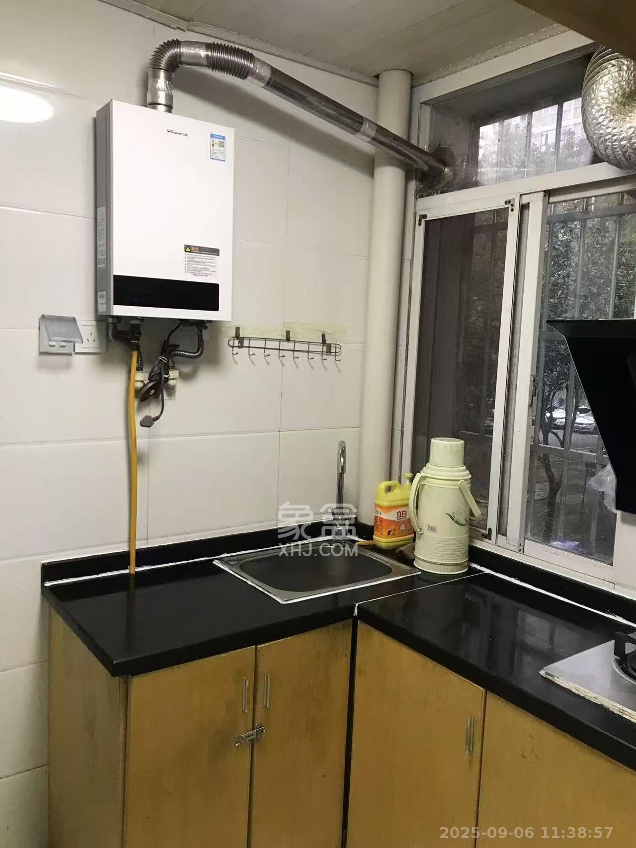 中铁十二局三公司小区  3室1厅1卫    1600.0元/月室内图