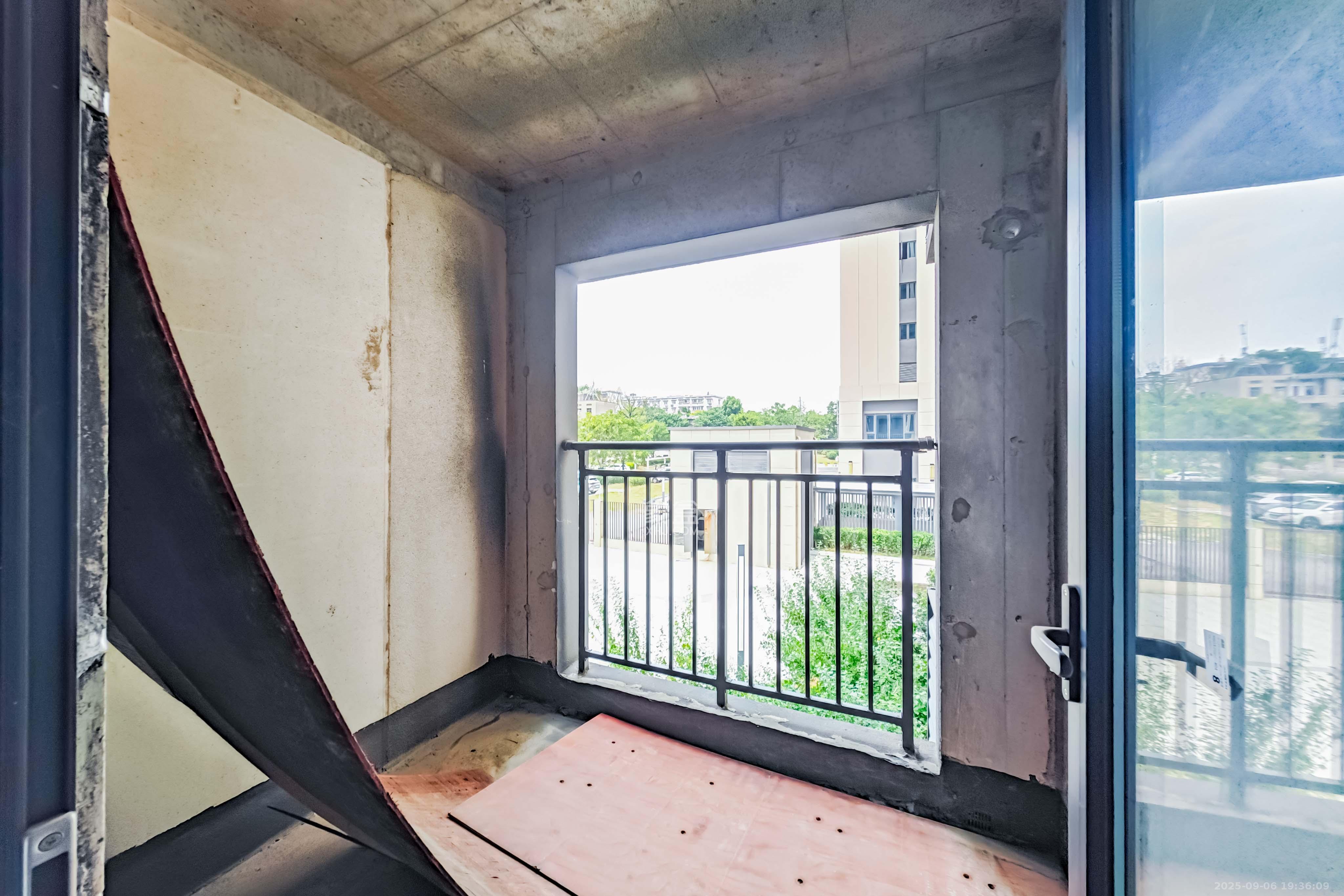 卓越伊景苑  3室2厅2卫    95.0万 卓越伊景苑  3室2厅2卫    95.0万其他