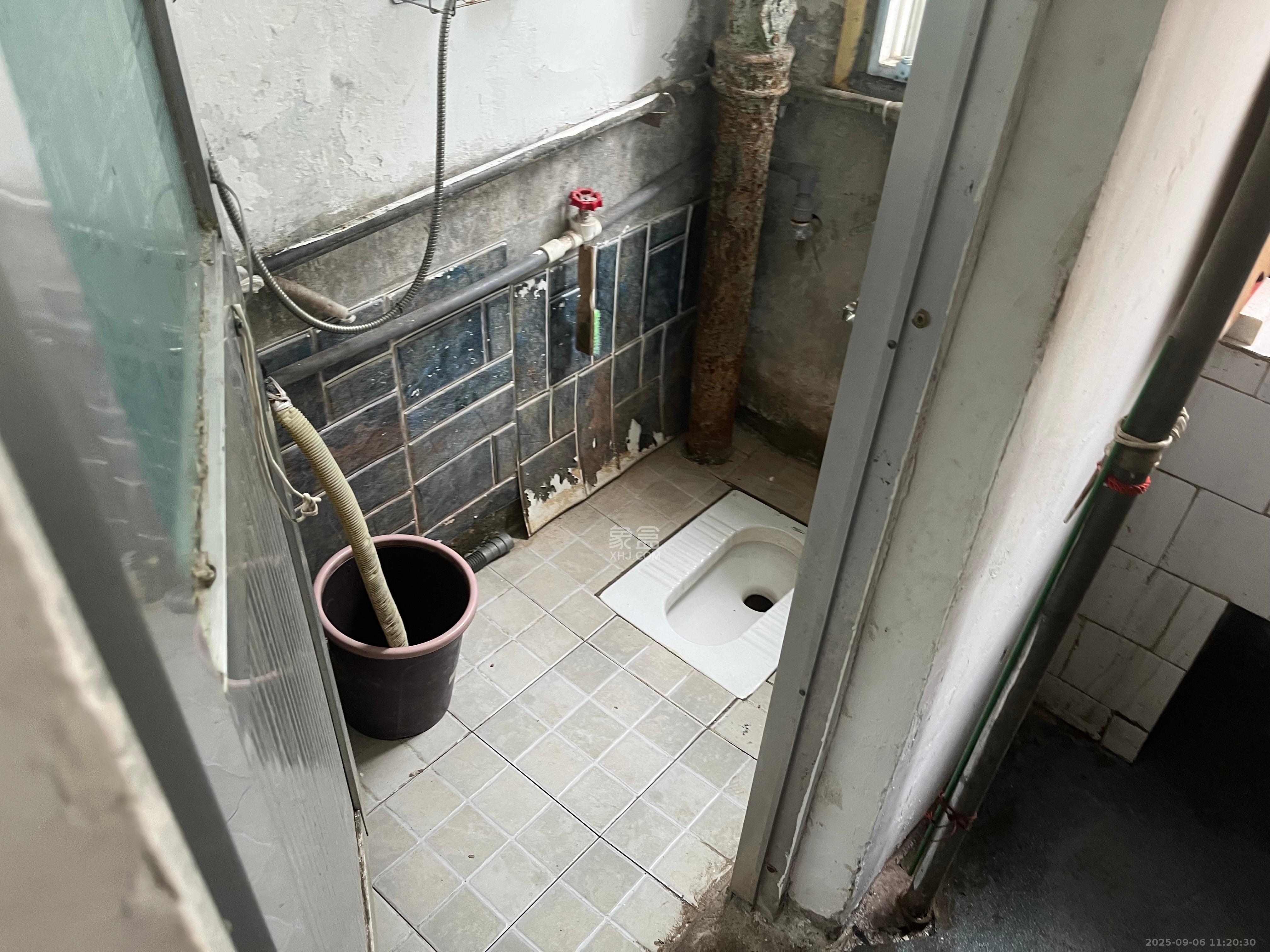 省商务厅宿舍 3室1厅1卫 1600.0元/月 省商务厅宿舍 3室1厅1卫 1600.0元/月室内图