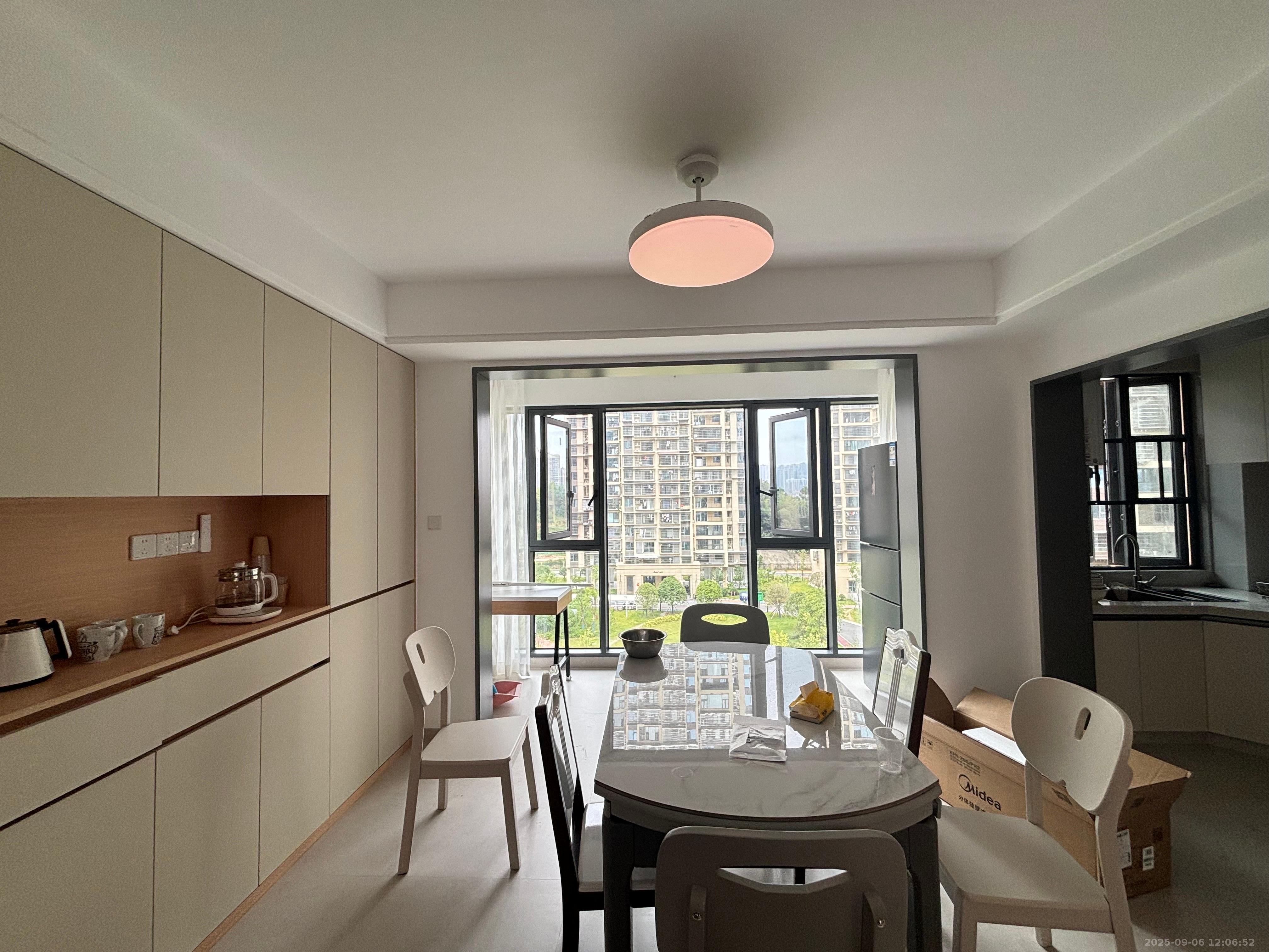 桥头家园三期  3室2厅1卫    2800.0元/月 桥头家园三期  3室2厅1卫    2800.0元/月室内图