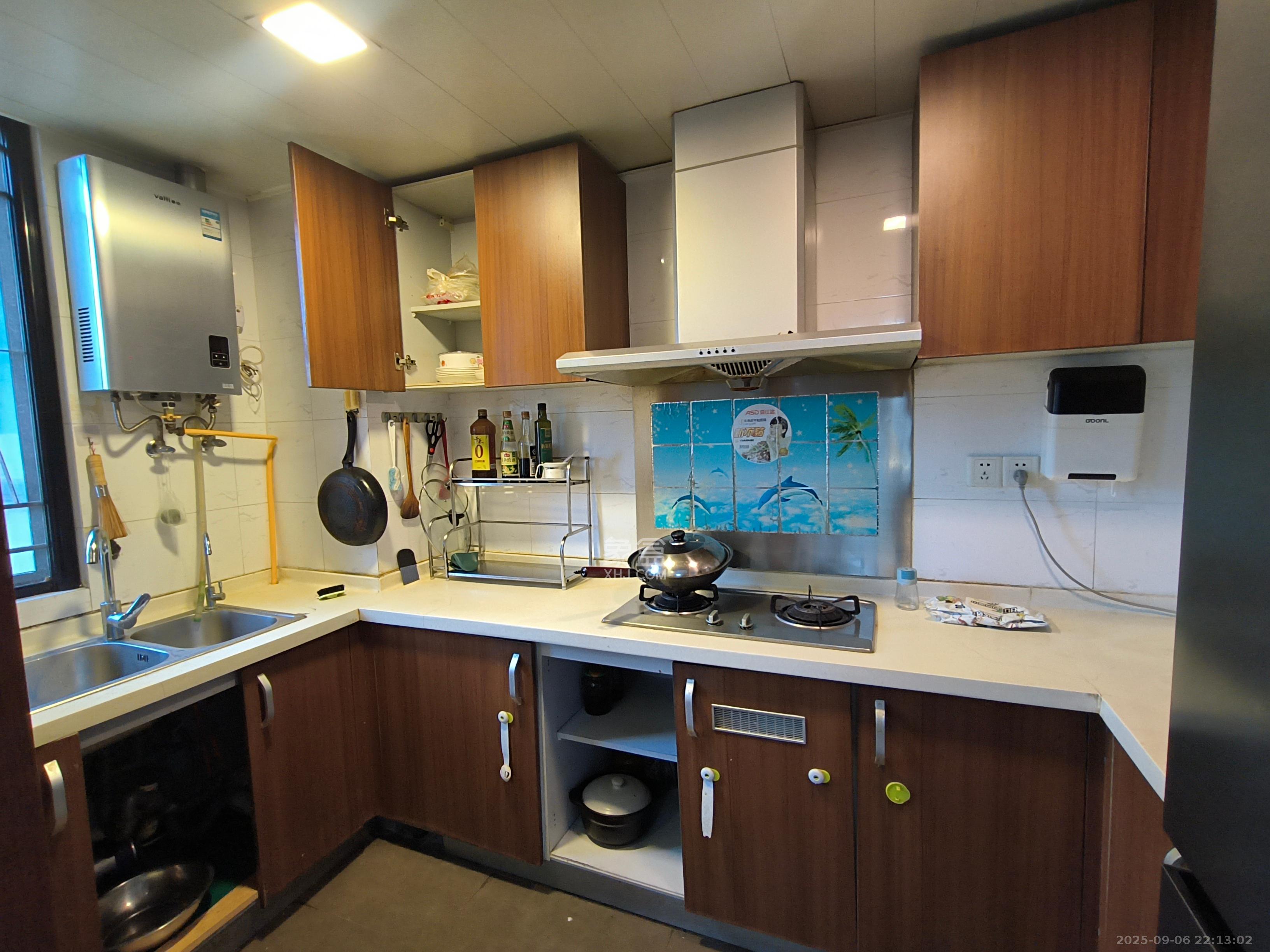 万科城  3室2厅1卫    3000.0元/月 万科城  3室2厅1卫    3000.0元/月室内图