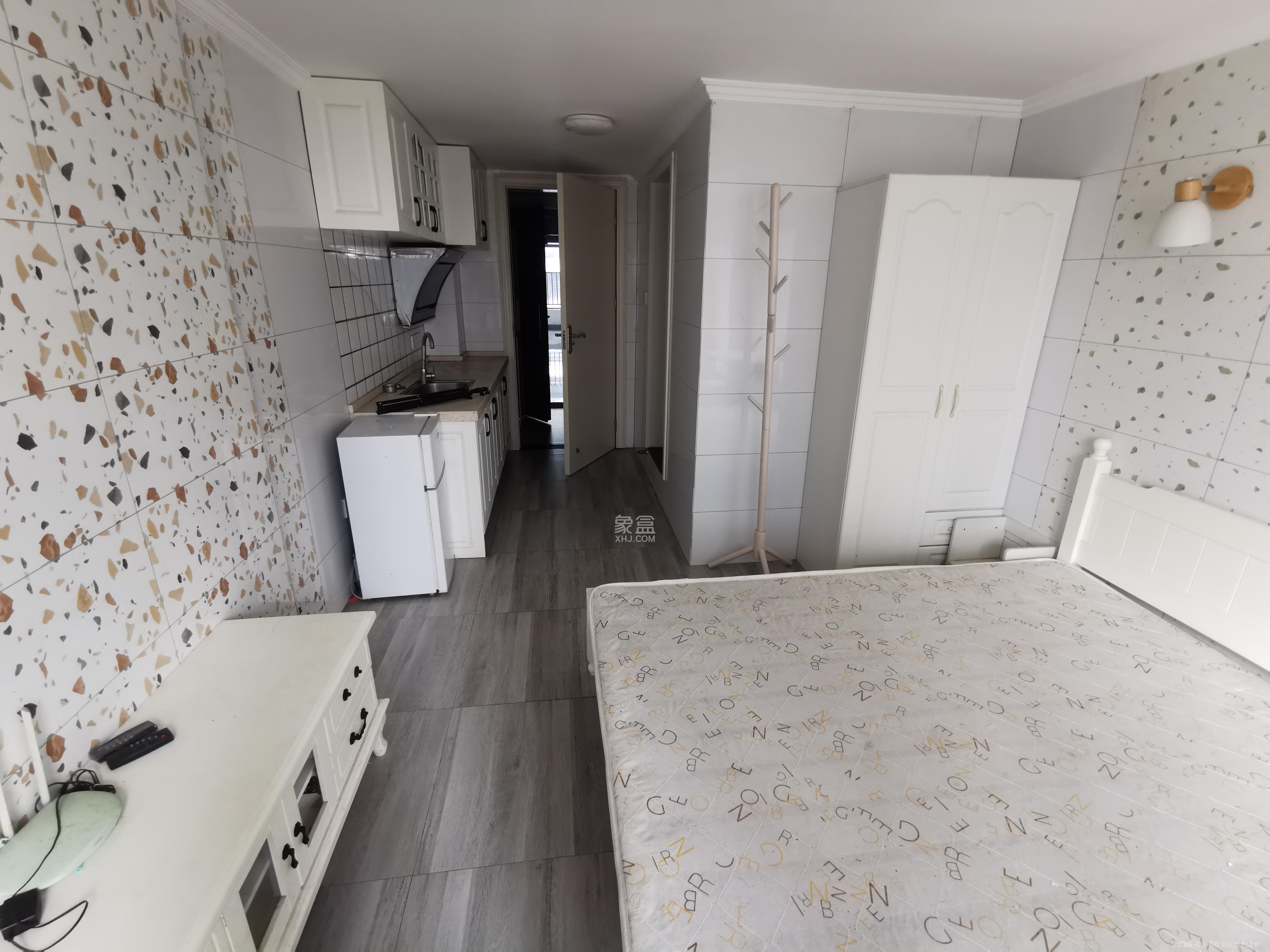 龙湖湘江星座(祺鑫星座公寓) 1室1厅1卫 1300.0元/月 龙湖湘江星座(祺鑫星座公寓) 1室1厅1卫 1300.0元/月室内图