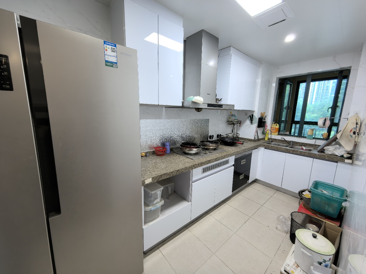 恒大绿洲 3室2厅2卫 1800.0元/月 恒大绿洲 3室2厅2卫 1800.0元/月室内图