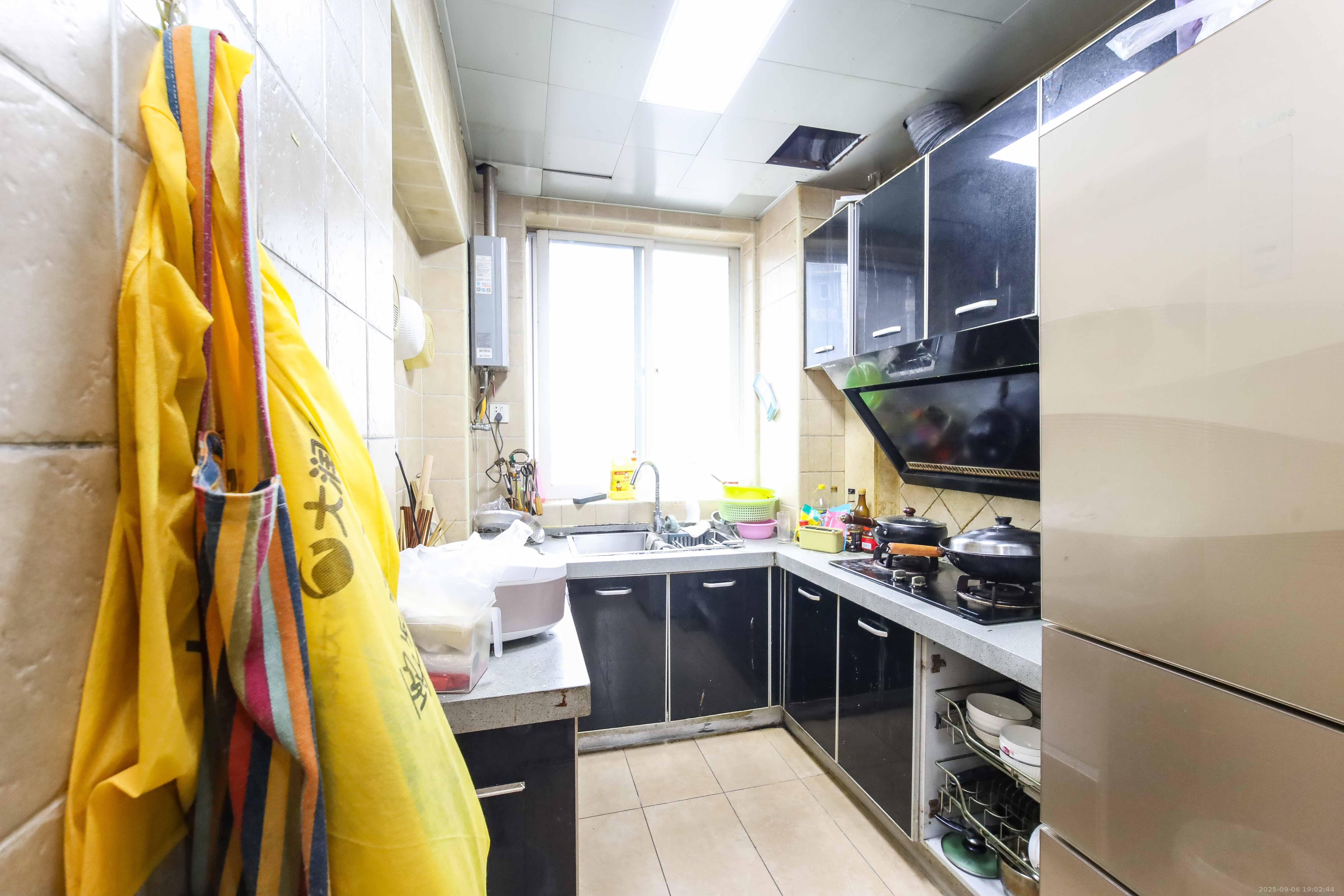 东门壹号家园  3室2厅2卫    95.0万 东门壹号家园  3室2厅2卫    95.0万厨房