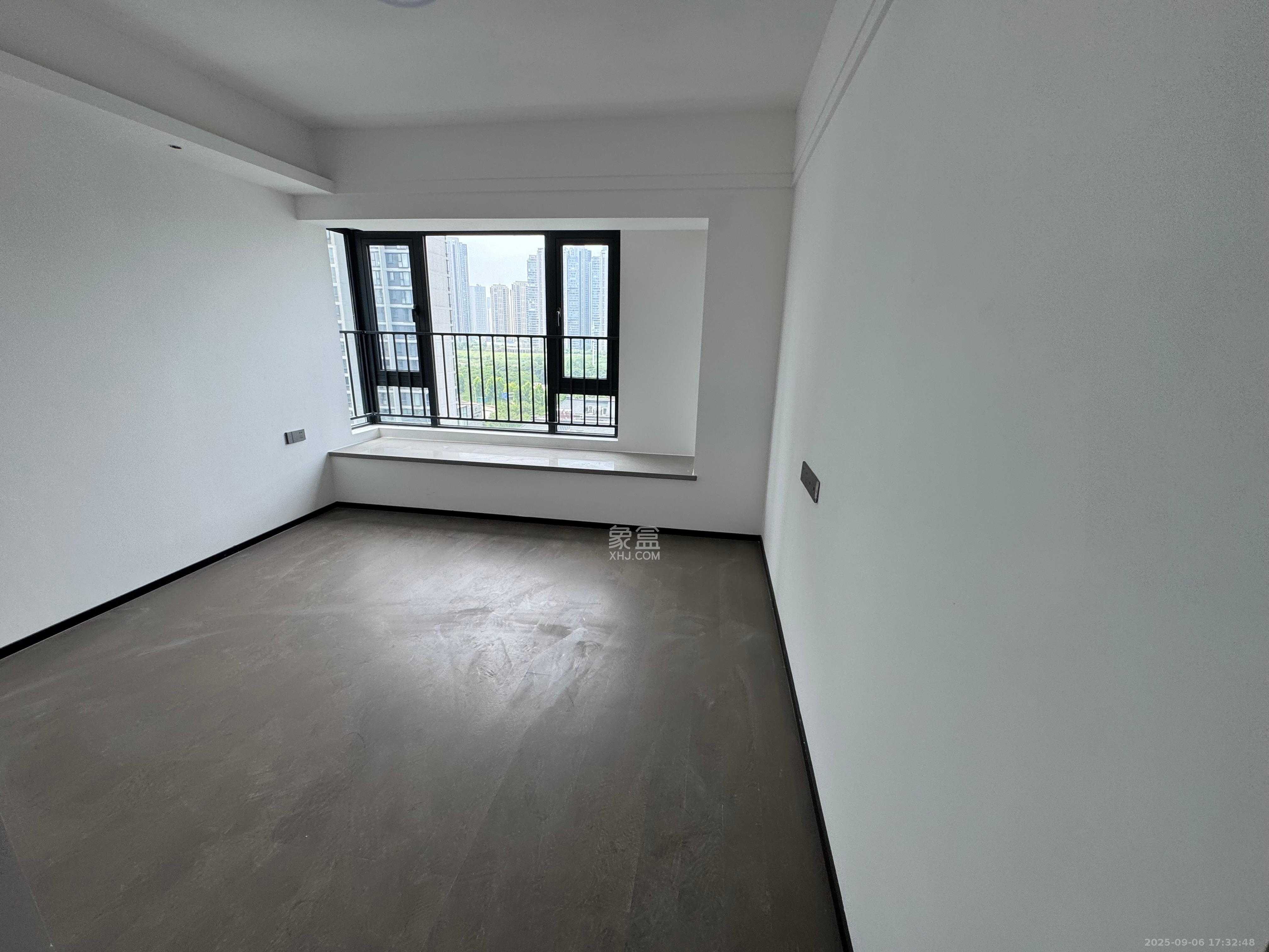 美的云樾  4室2厅2卫   4680.00元/月室内图