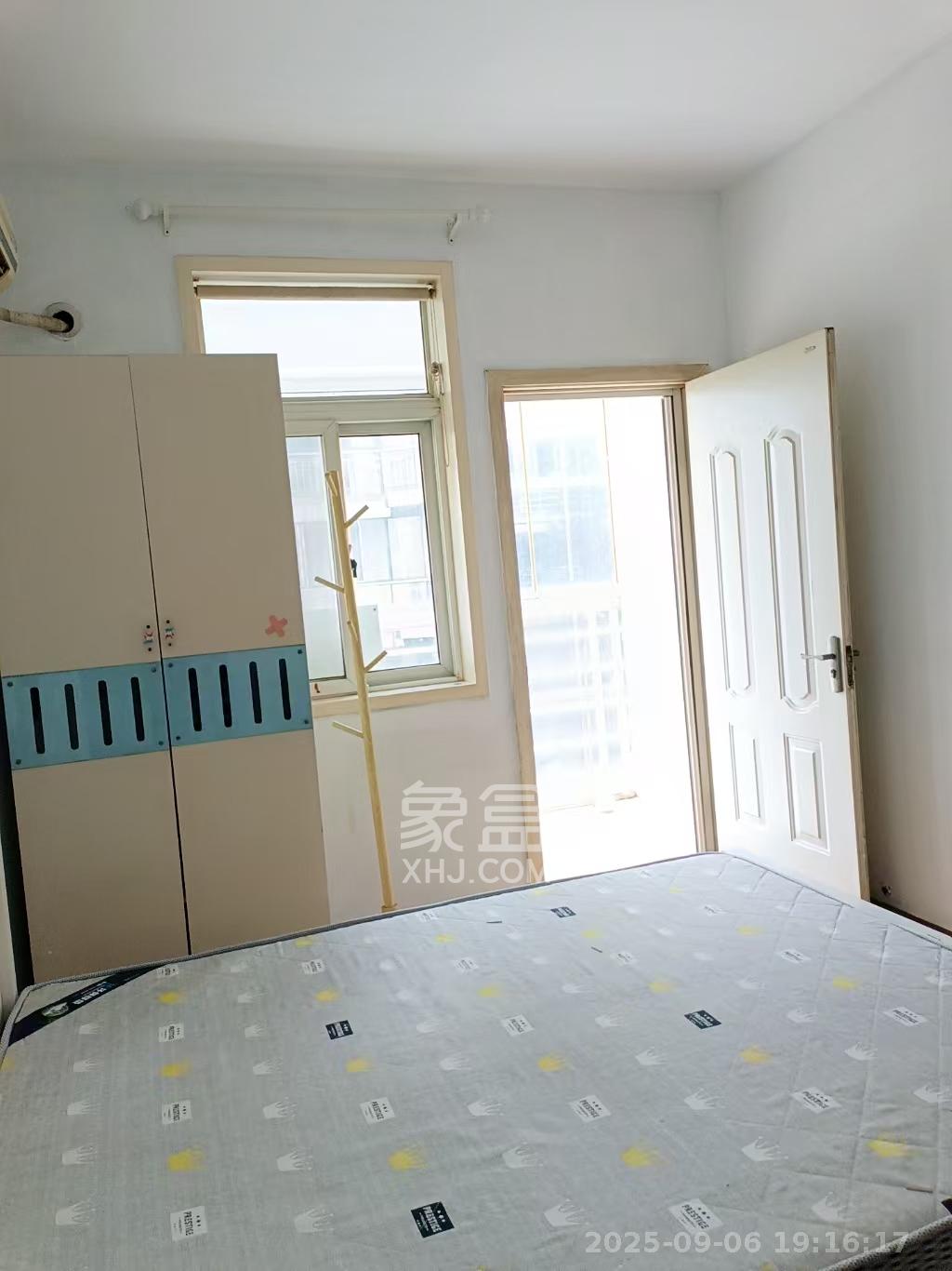 美林景园  1室2厅1卫    800.0元/月 美林景园  1室2厅1卫    800.0元/月室内图