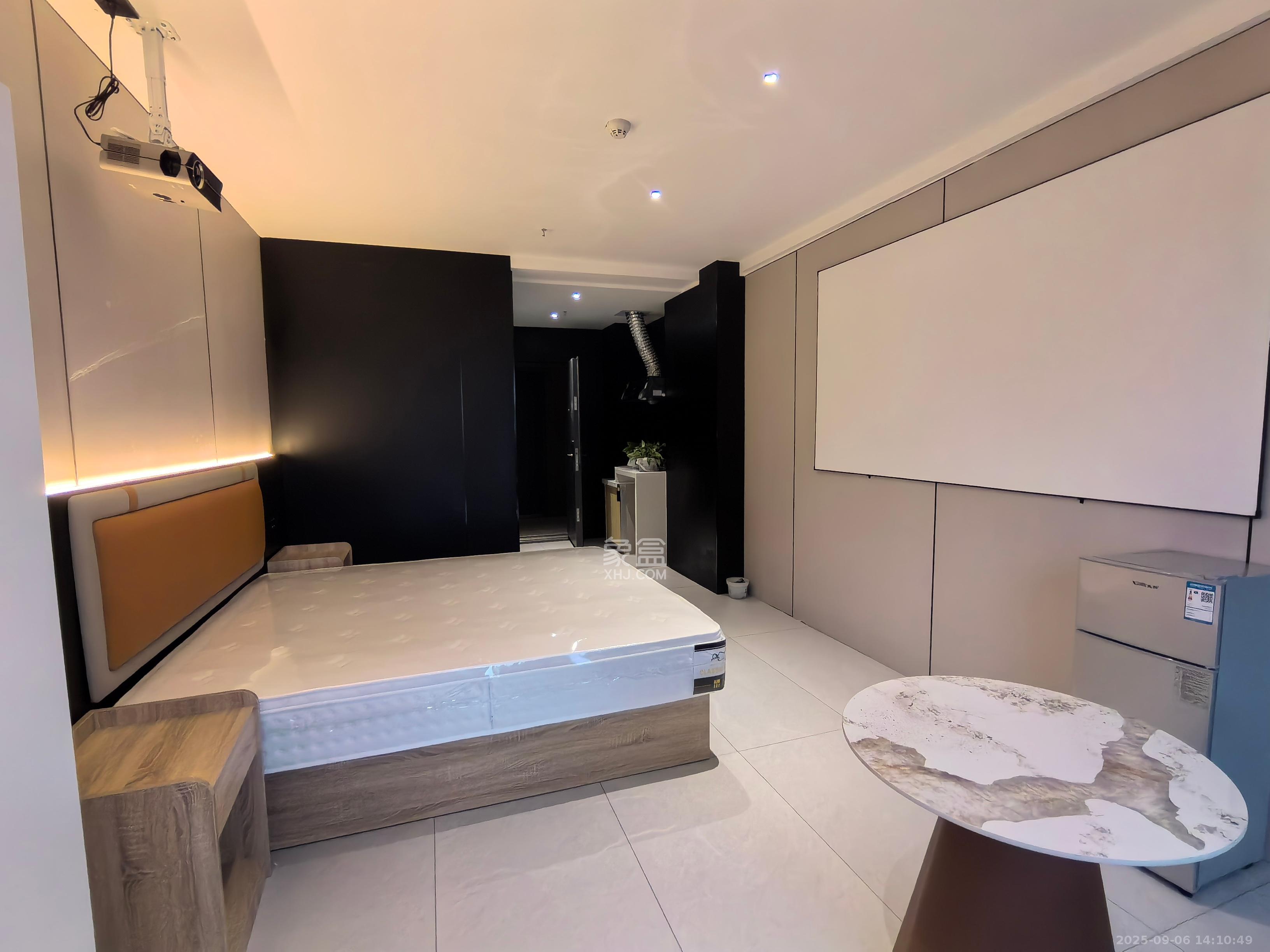 臻园  1室0厅0卫    1600.0元/月 臻园  1室0厅0卫    1600.0元/月室内图