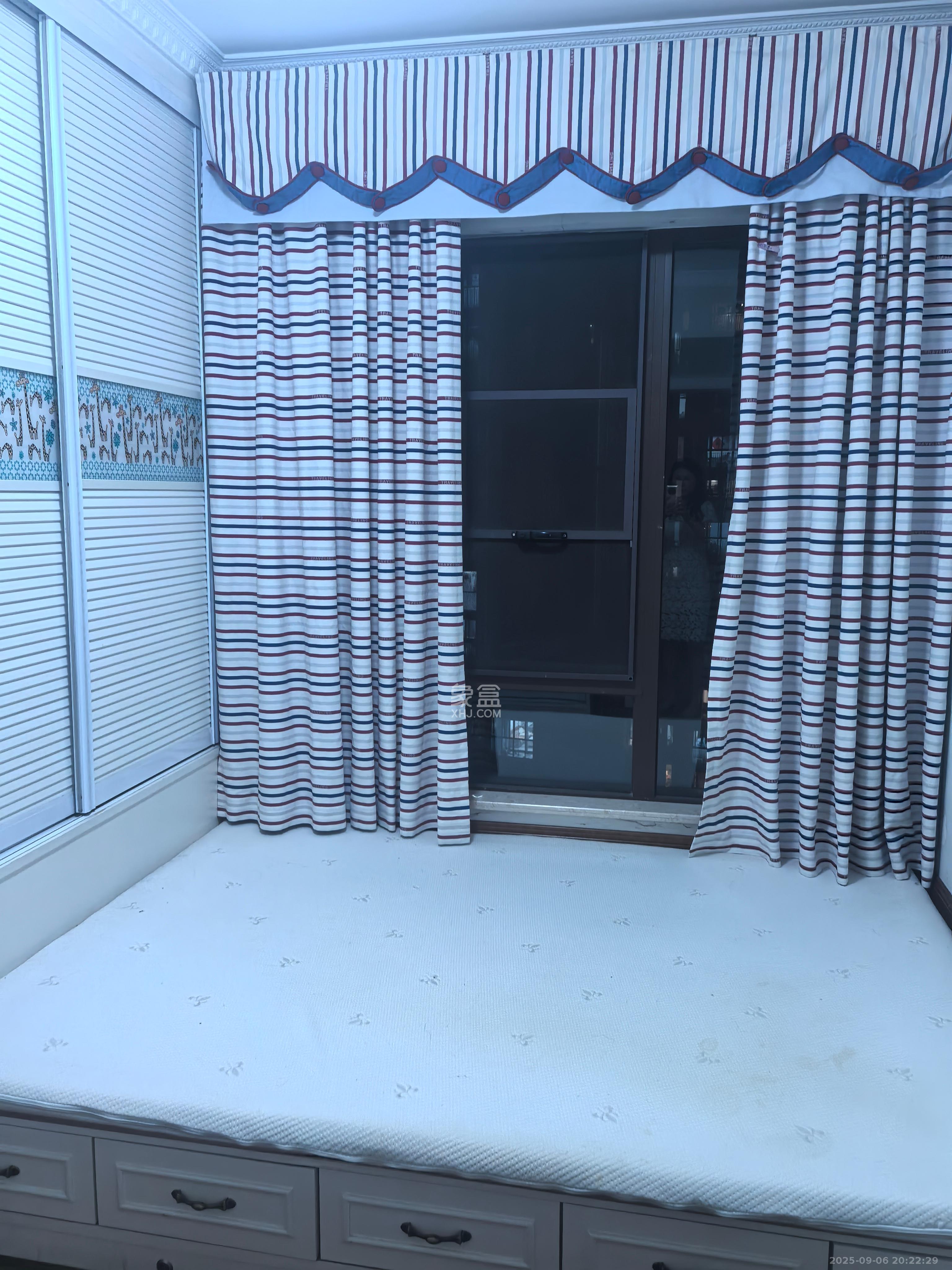 华润橡树湾 1室2厅2卫 3200.0元/月 华润橡树湾 1室2厅2卫 3200.0元/月室内图