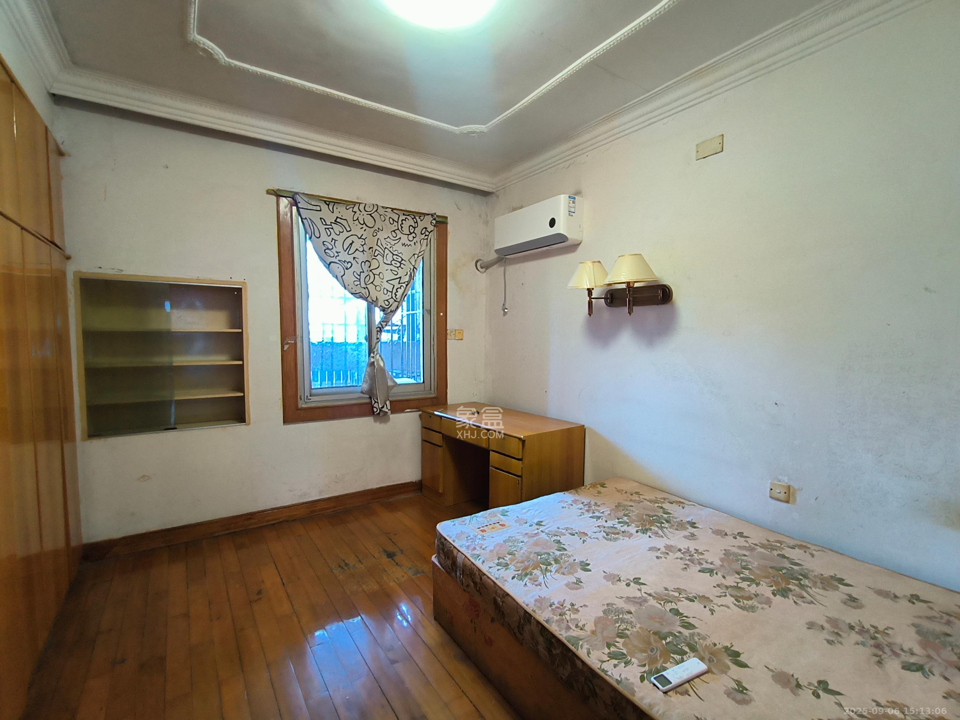 物贸小区 3室2厅1卫 1800.0元/月 物贸小区 3室2厅1卫 1800.0元/月室内图