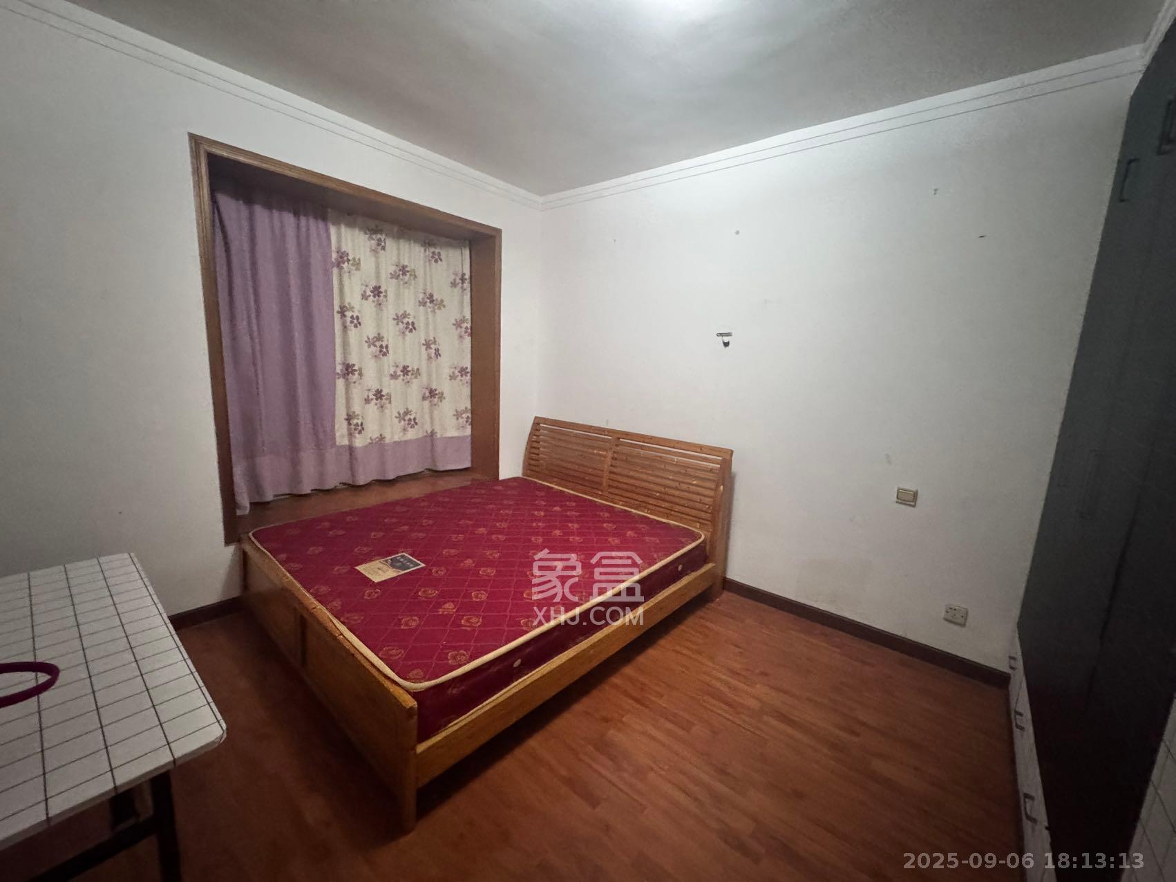 洞井一小区 3室2厅2卫 1600.0元/月 洞井一小区 3室2厅2卫 1600.0元/月室内图