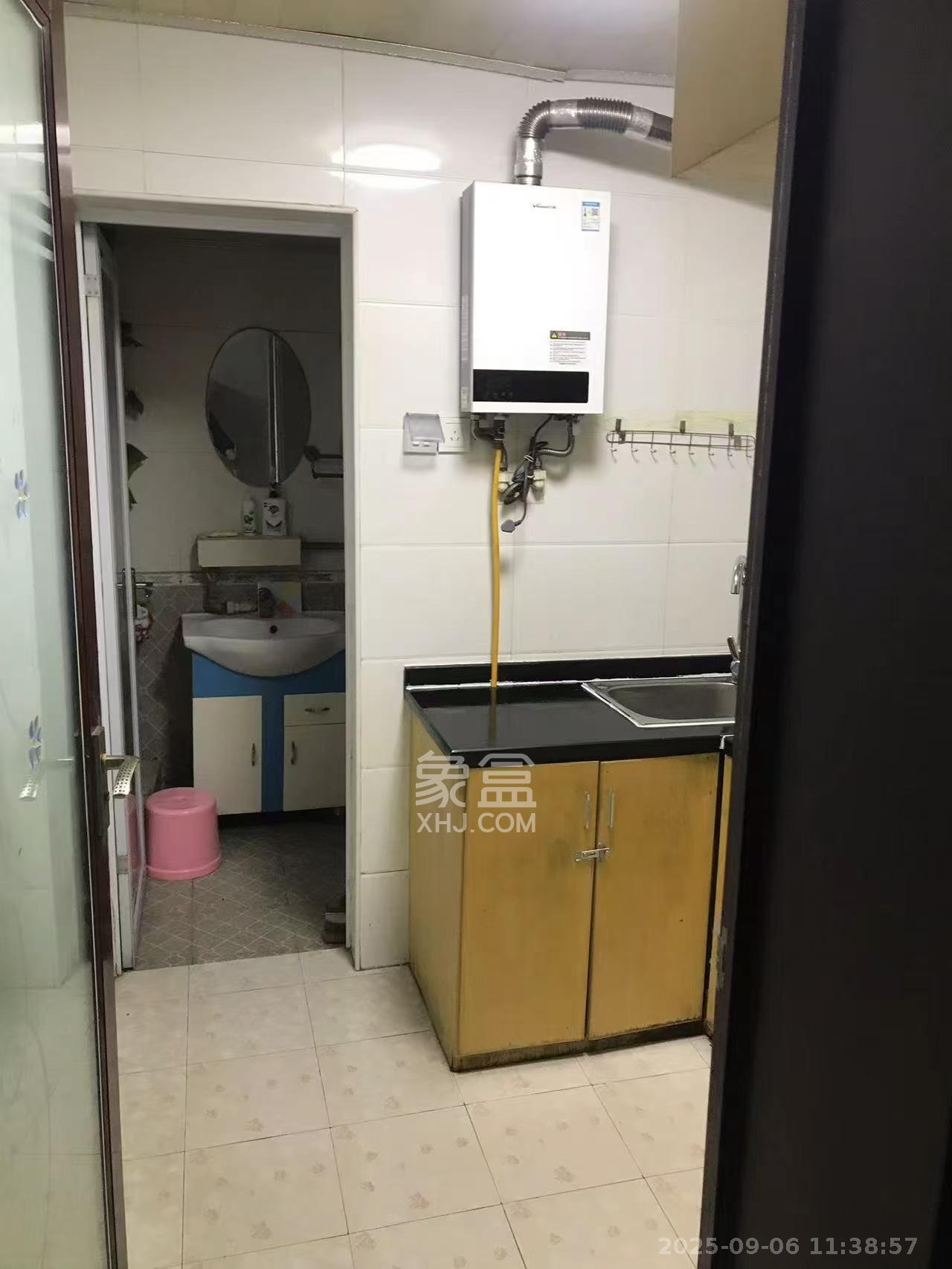 中铁十二局三公司小区 3室1厅1卫 1600.0元/月 中铁十二局三公司小区 3室1厅1卫 1600.0元/月室内图