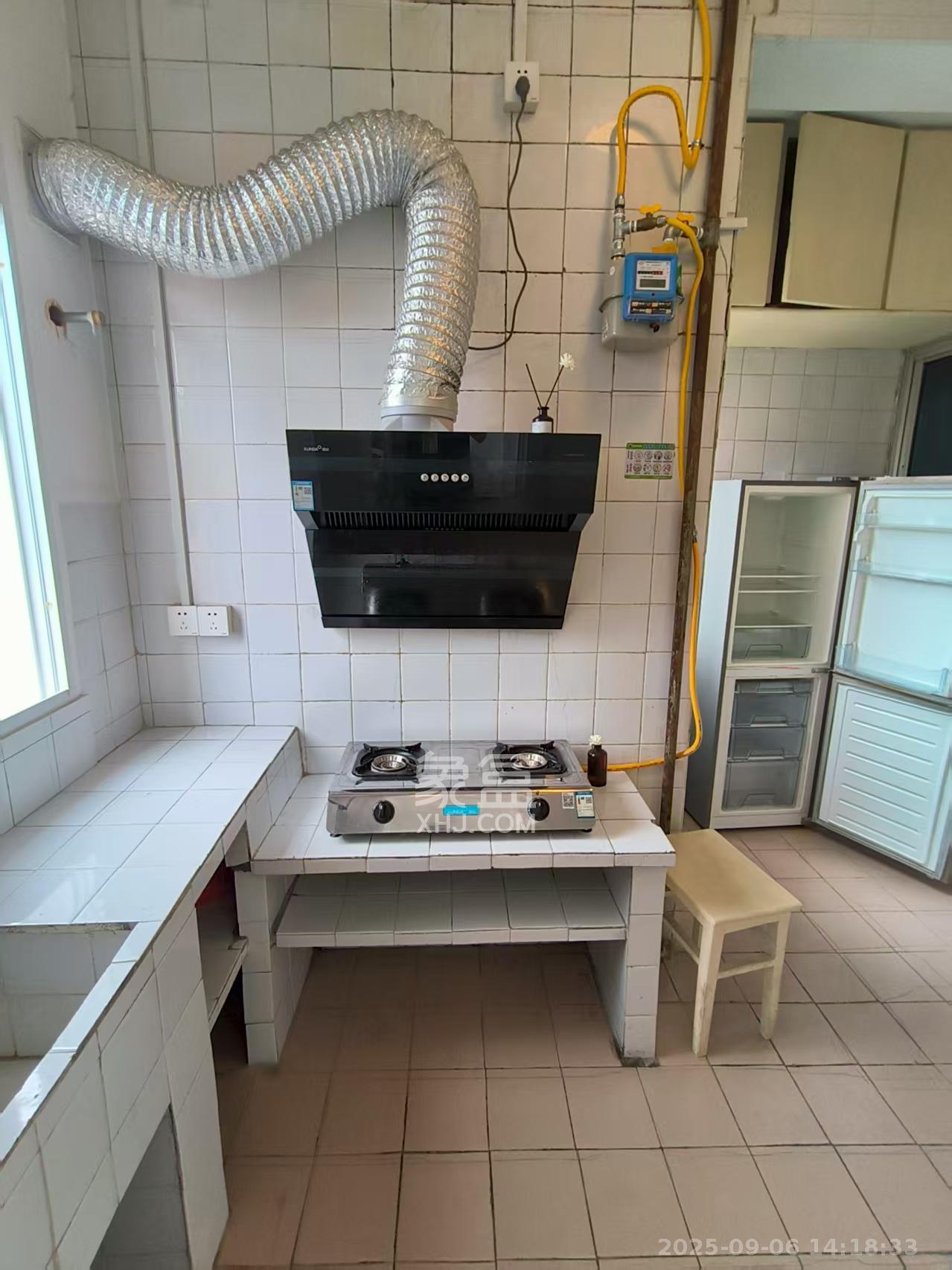 乔庄社区 3室1厅1卫 1900.0元/月 乔庄社区 3室1厅1卫 1900.0元/月室内图