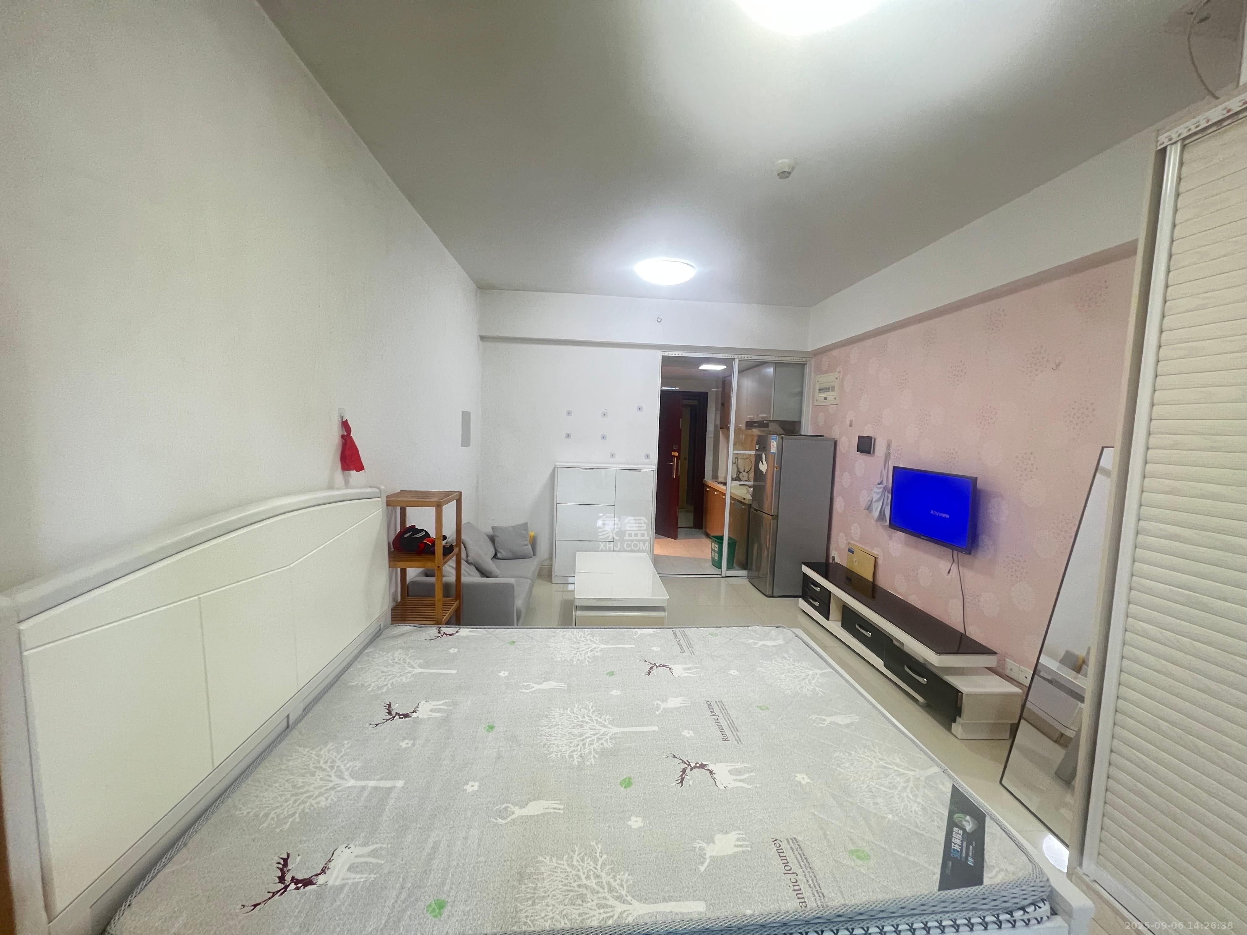 保利麓谷林语I区  1室1厅1卫   1500.00元/月室内图
