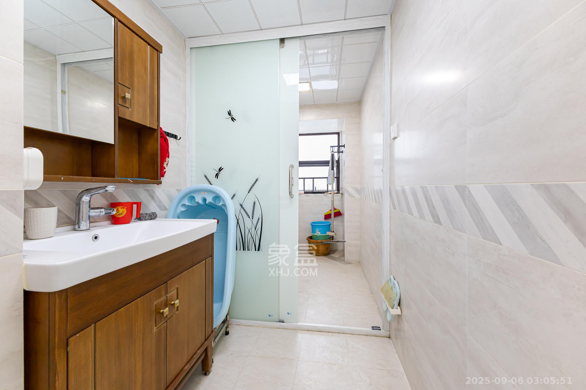 南山苏迪亚诺  4室2厅1卫    118.0万 南山苏迪亚诺  4室2厅1卫    118.0万卫生间