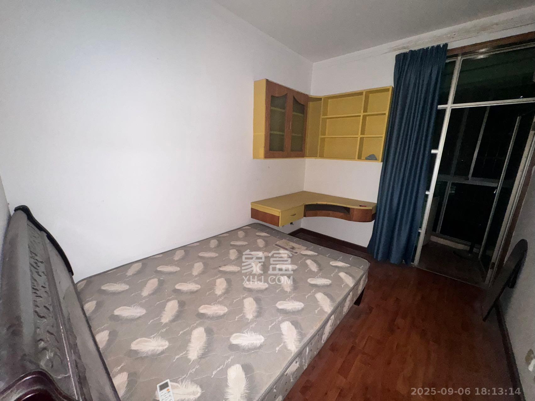 洞井一小区  3室2厅2卫    1600.0元/月室内图