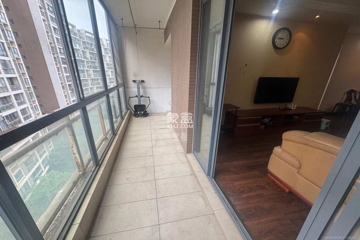 湘江北尚 3室2厅2卫 2500.0元/月 湘江北尚 3室2厅2卫 2500.0元/月室内图