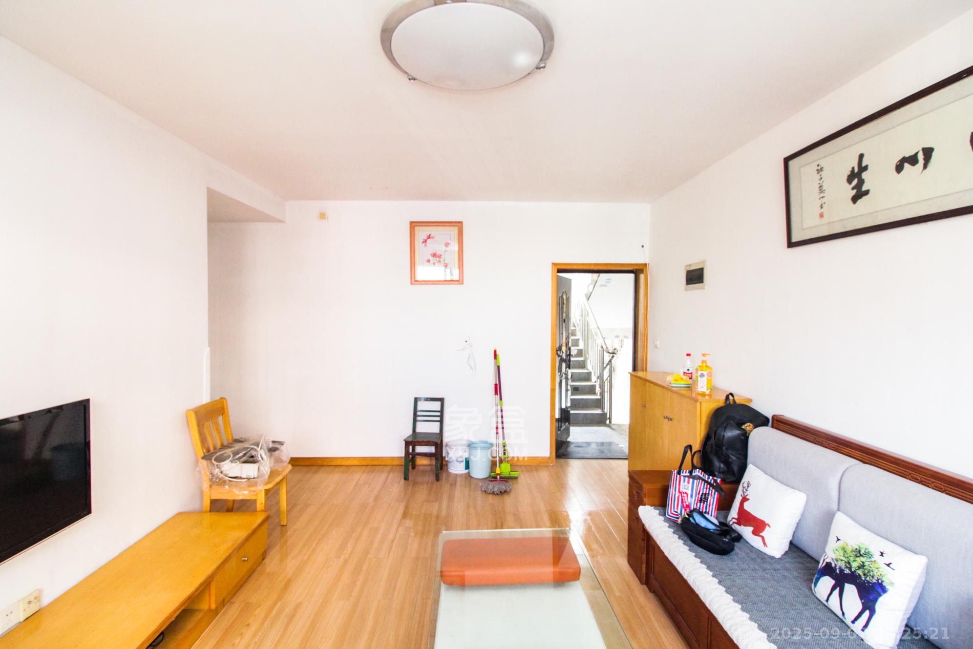 湘樟园小区（湘樟家园）  2室2厅1卫    63.0万客厅