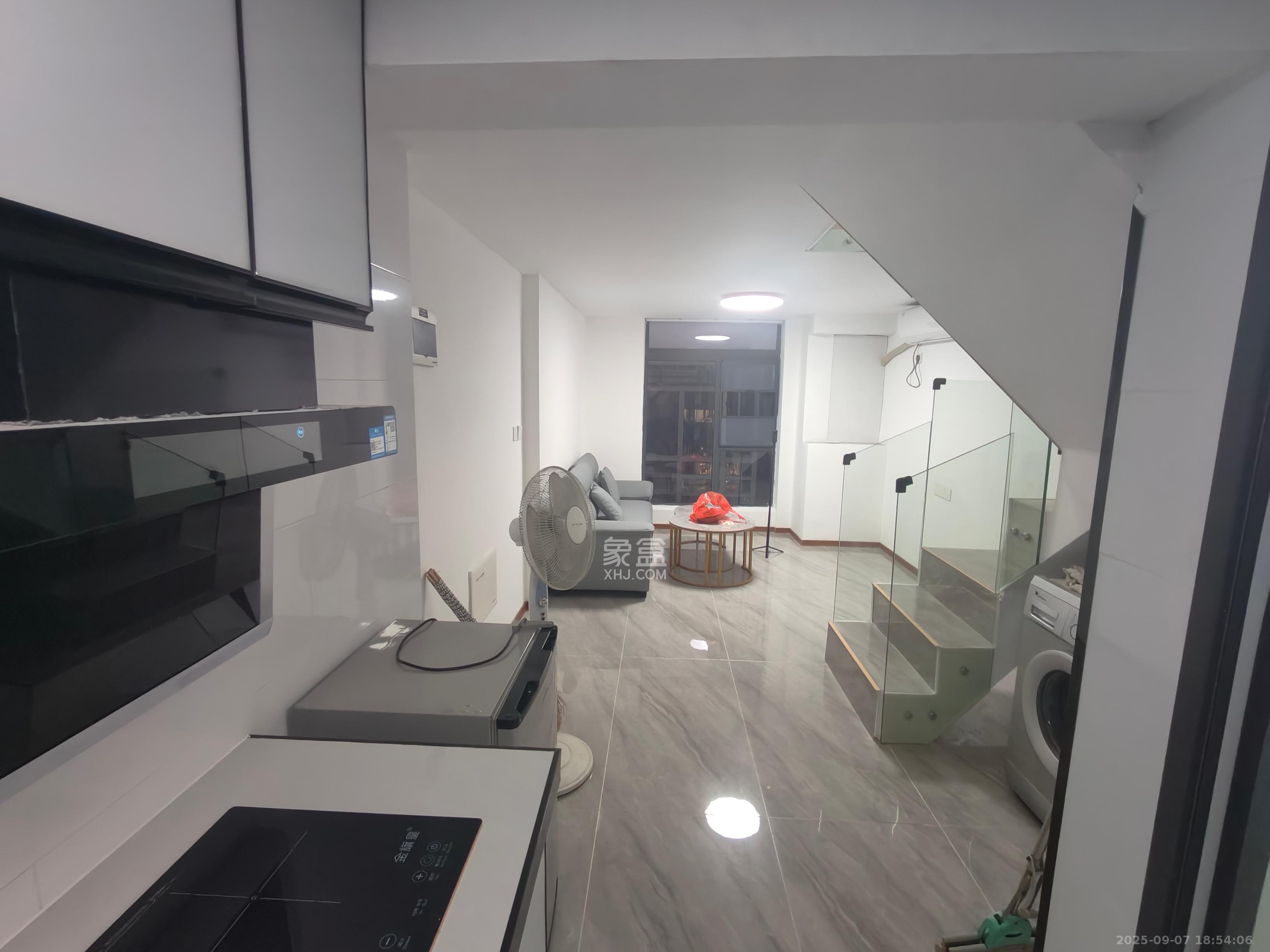 正荣悦玺 2室1厅1卫 2300.0元/月 正荣悦玺 2室1厅1卫 2300.0元/月室内图