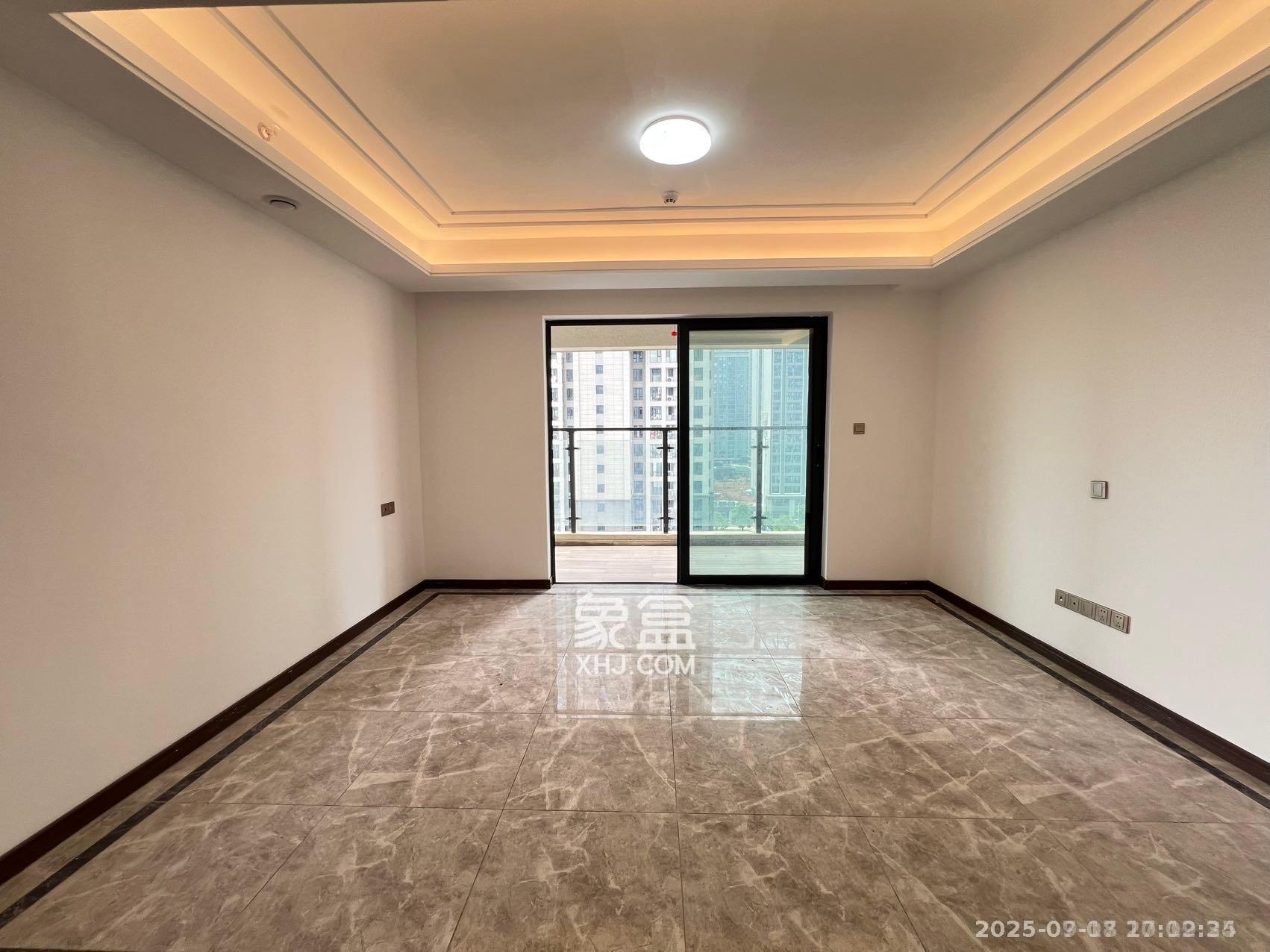 绿地长沙城际空间站(绿地新里佳苑)  4室2厅2卫    3600.0元/月 绿地长沙城际空间站(绿地新里佳苑)  4室2厅2卫    3600.0元/月室内图