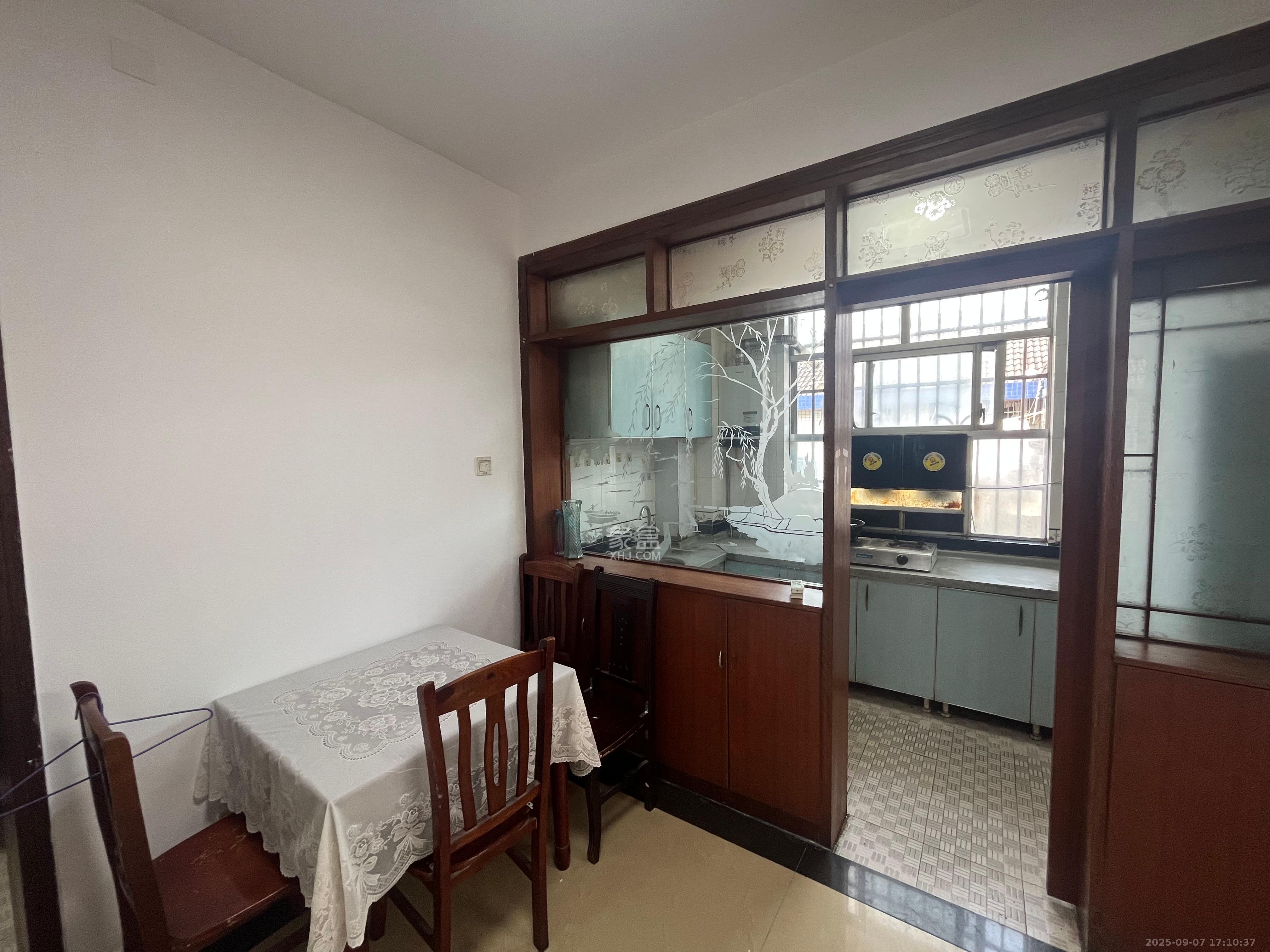 金峰小区北院(七里营社区)  2室2厅1卫    1600.0元/月 金峰小区北院(七里营社区)  2室2厅1卫    1600.0元/月室内图